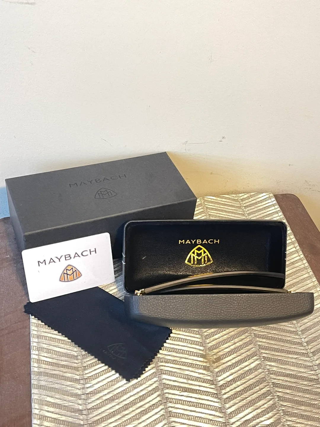 Maybach Luxury Sunglasses image indicator(2)