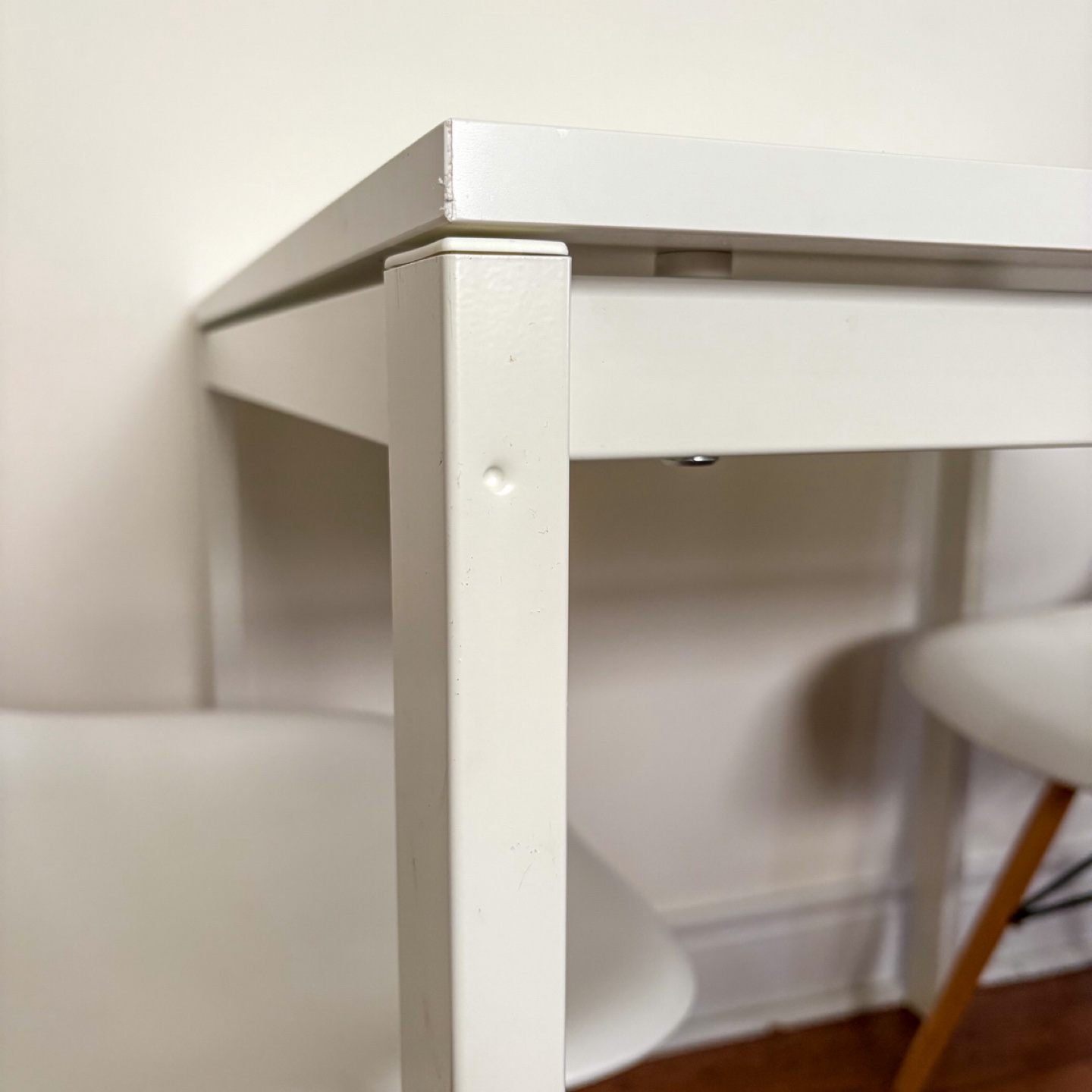 IKEA VIHALS White Dining Table | 75 x 75 x 74 - photo 2
