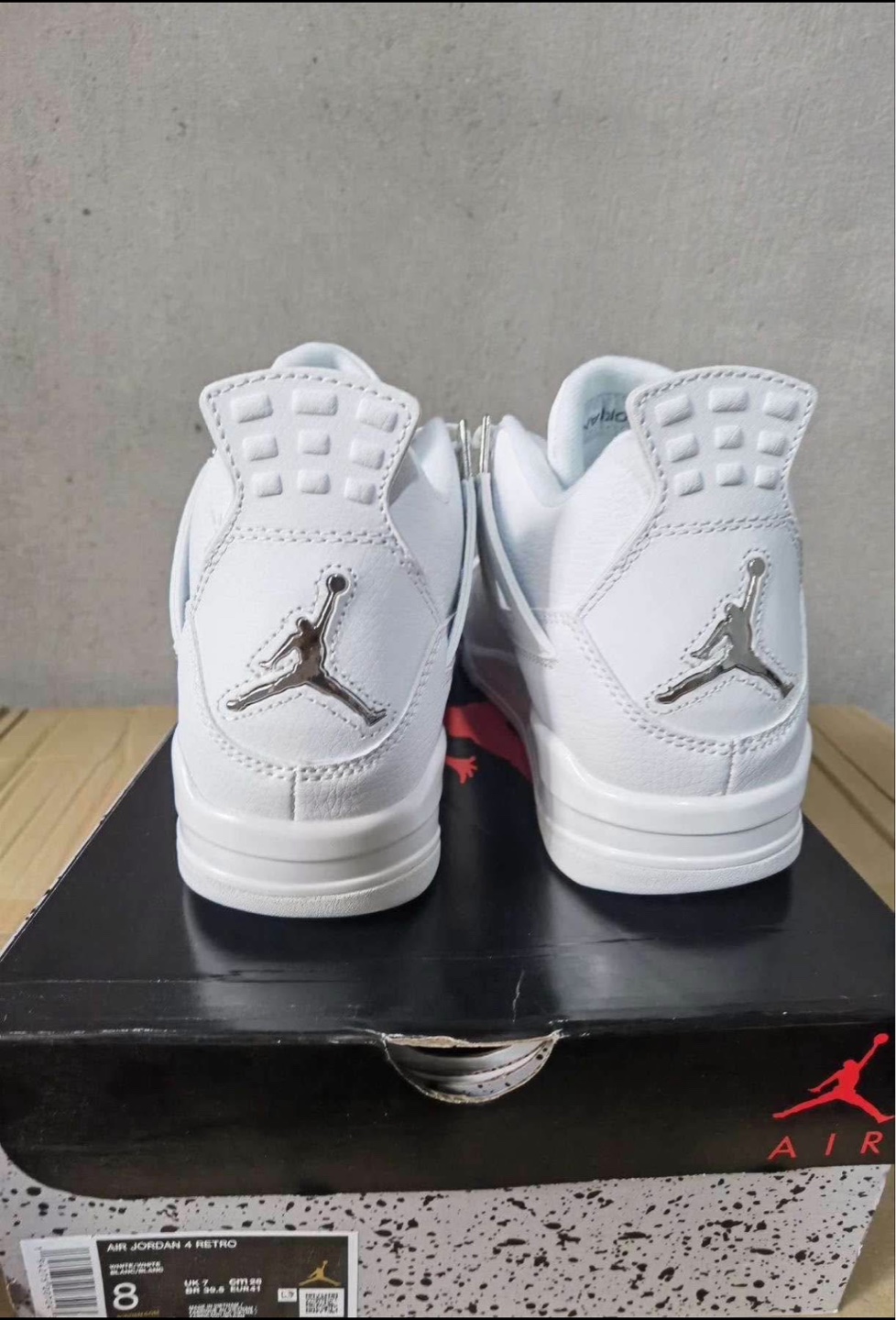 Air Jordan 4 Retro White US (8 and 11) NEED GONE** - photo 4