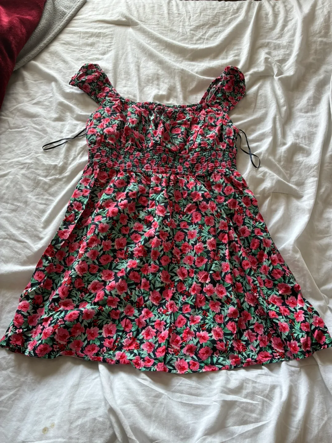 Old Navy Floral Dress - Size L thumbnail
