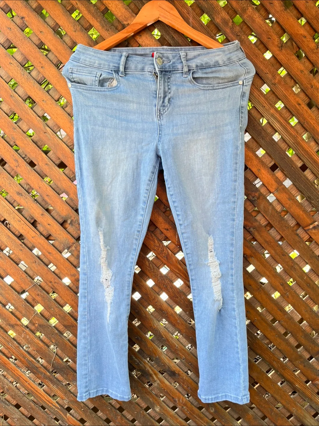 Guess Los Angeles Jeans - Light Wash, Distressed thumbnail