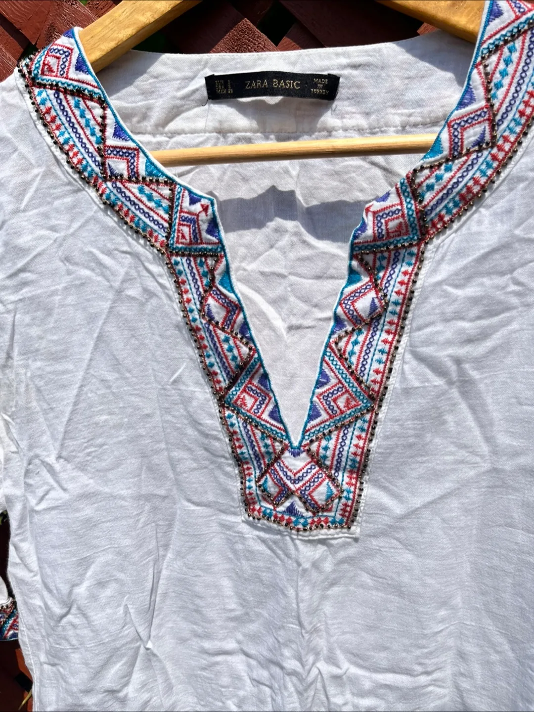 Zara Basic White Embroidered Blouse - Size M image indicator(6)