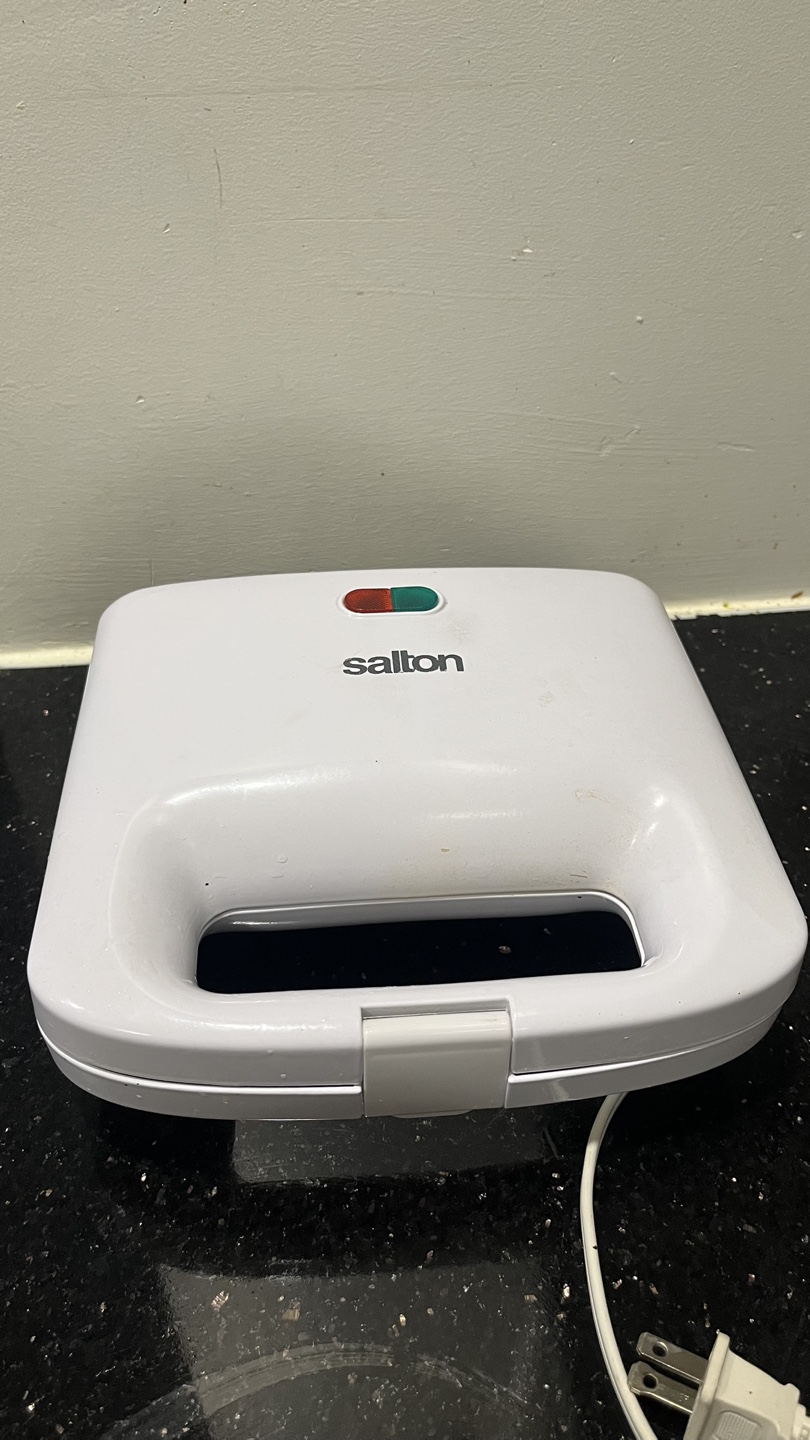 Salton Sandwich Maker
