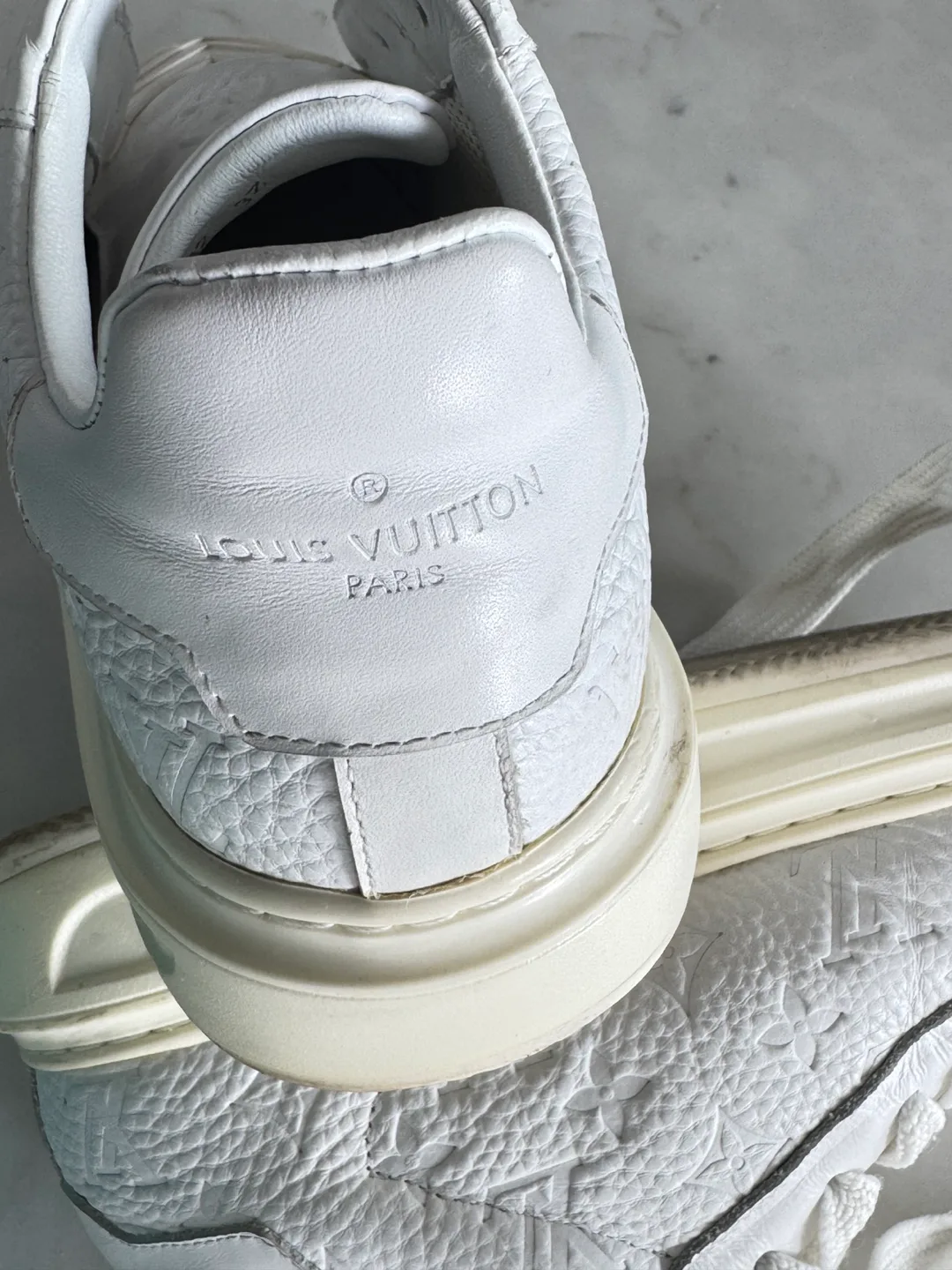 authentic Louis Vuitton White Leather Sneakers - Size 37 image indicator(6)