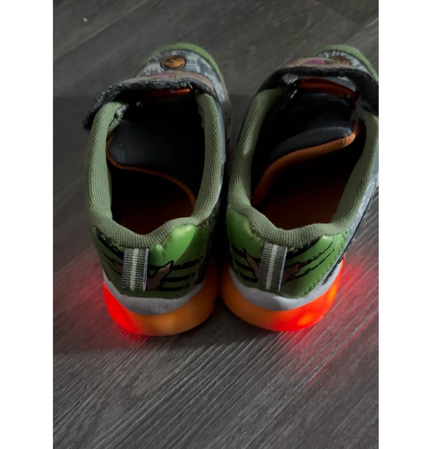 Jurassic World Light Up Shoes, Size 10 - photo 2