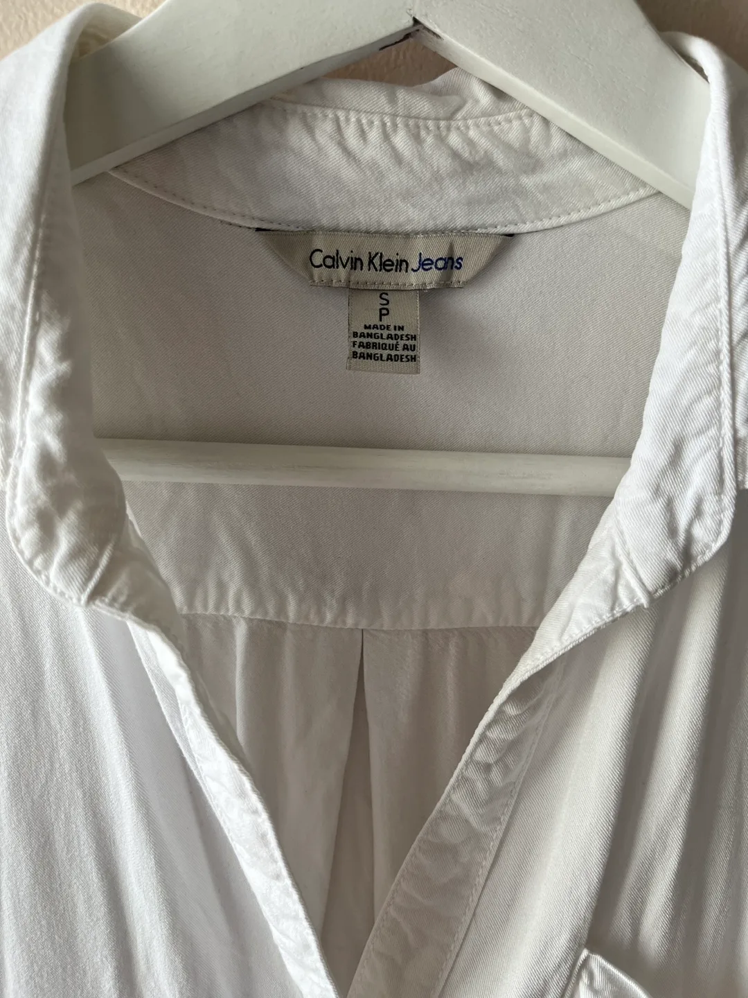 Calvin Klein White Sleeveless Top Size S image indicator(2)
