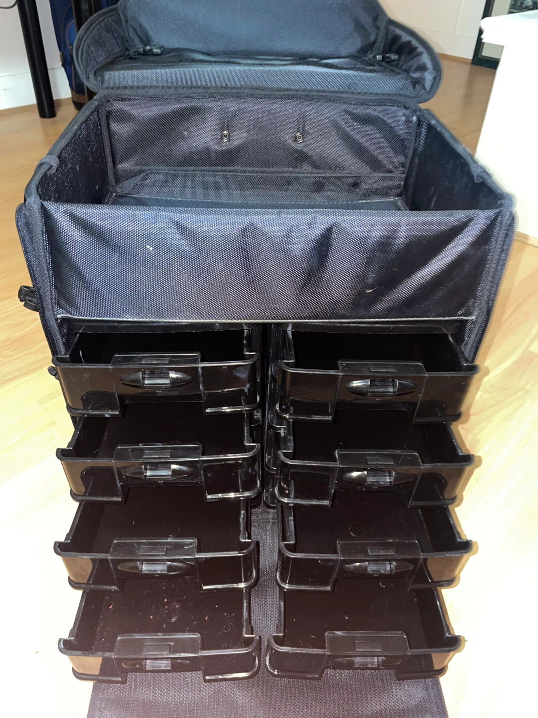 Rolling Makeup Artist Train Case - Black - photo 3
