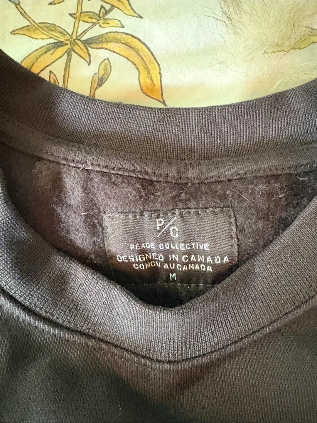 BNWT! Toronto Maple Leafs Heavyweight Crewneck Hockey Club image indicator(6)