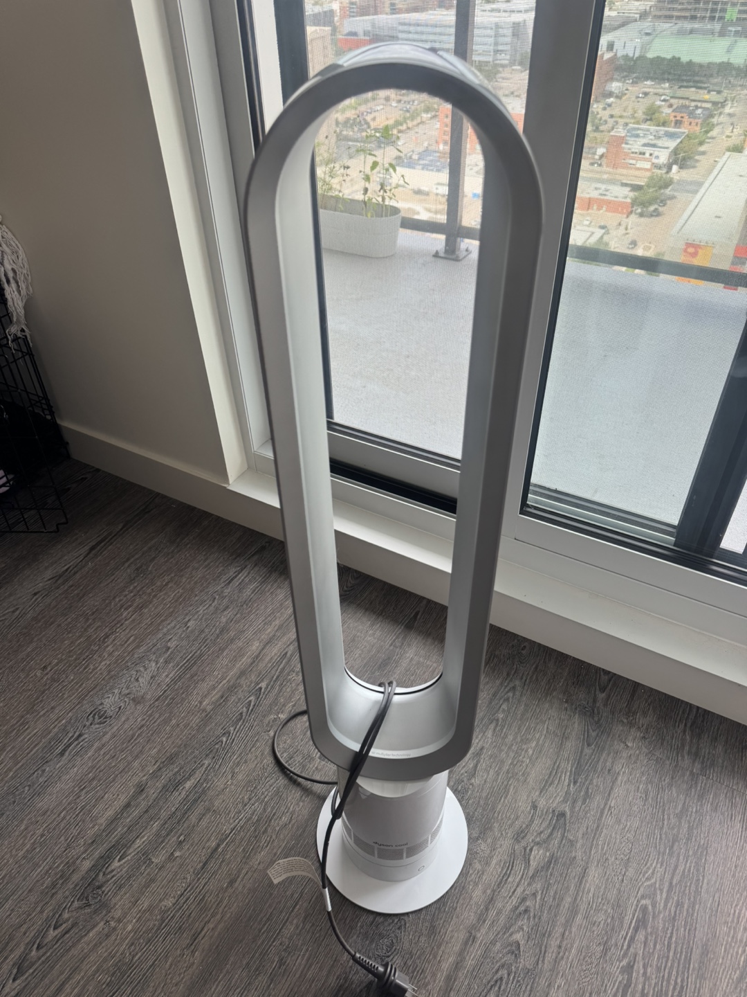 Dyson Tower Fan (White) - photo 3