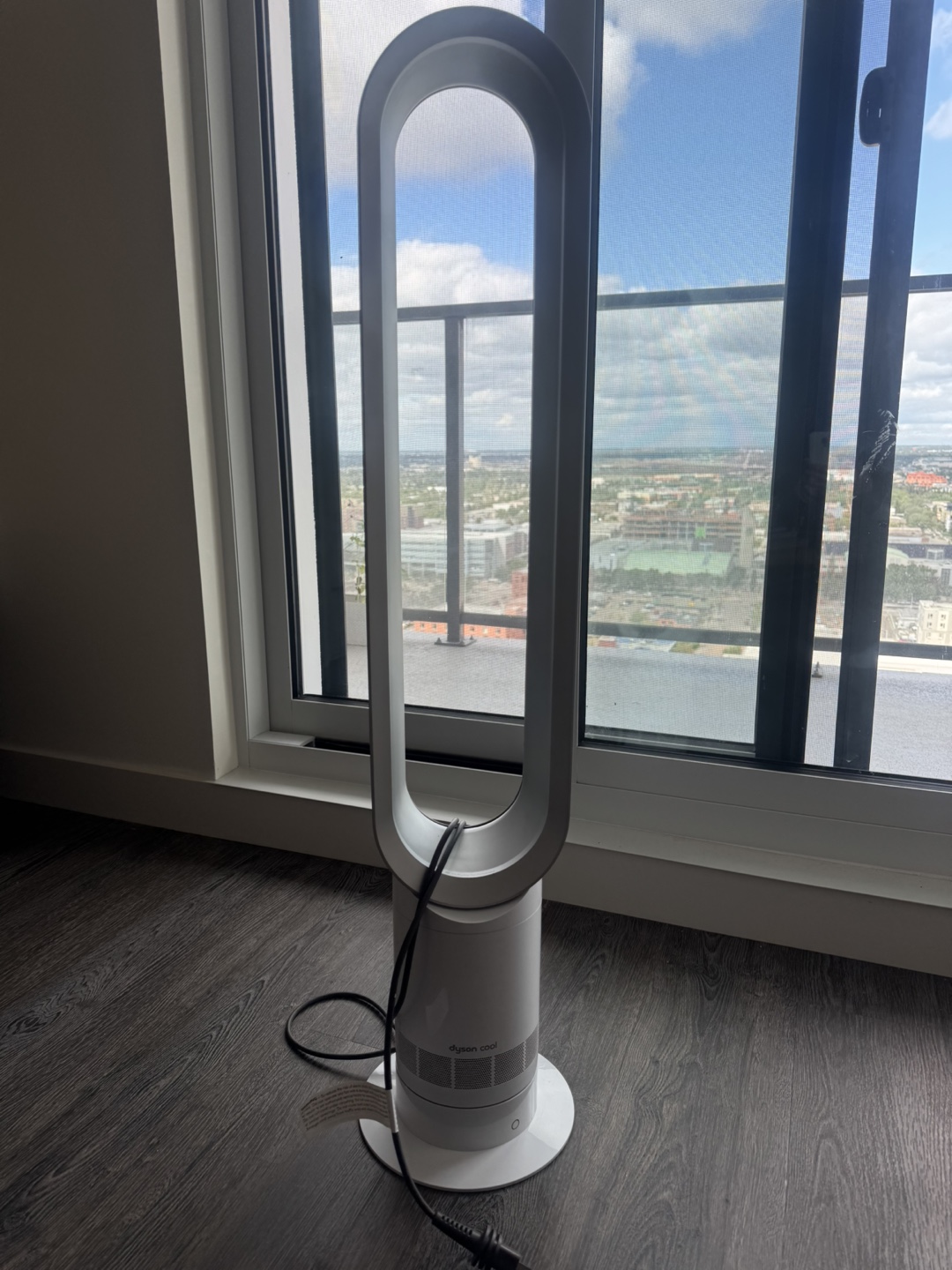 Dyson Tower Fan (White) - photo 2