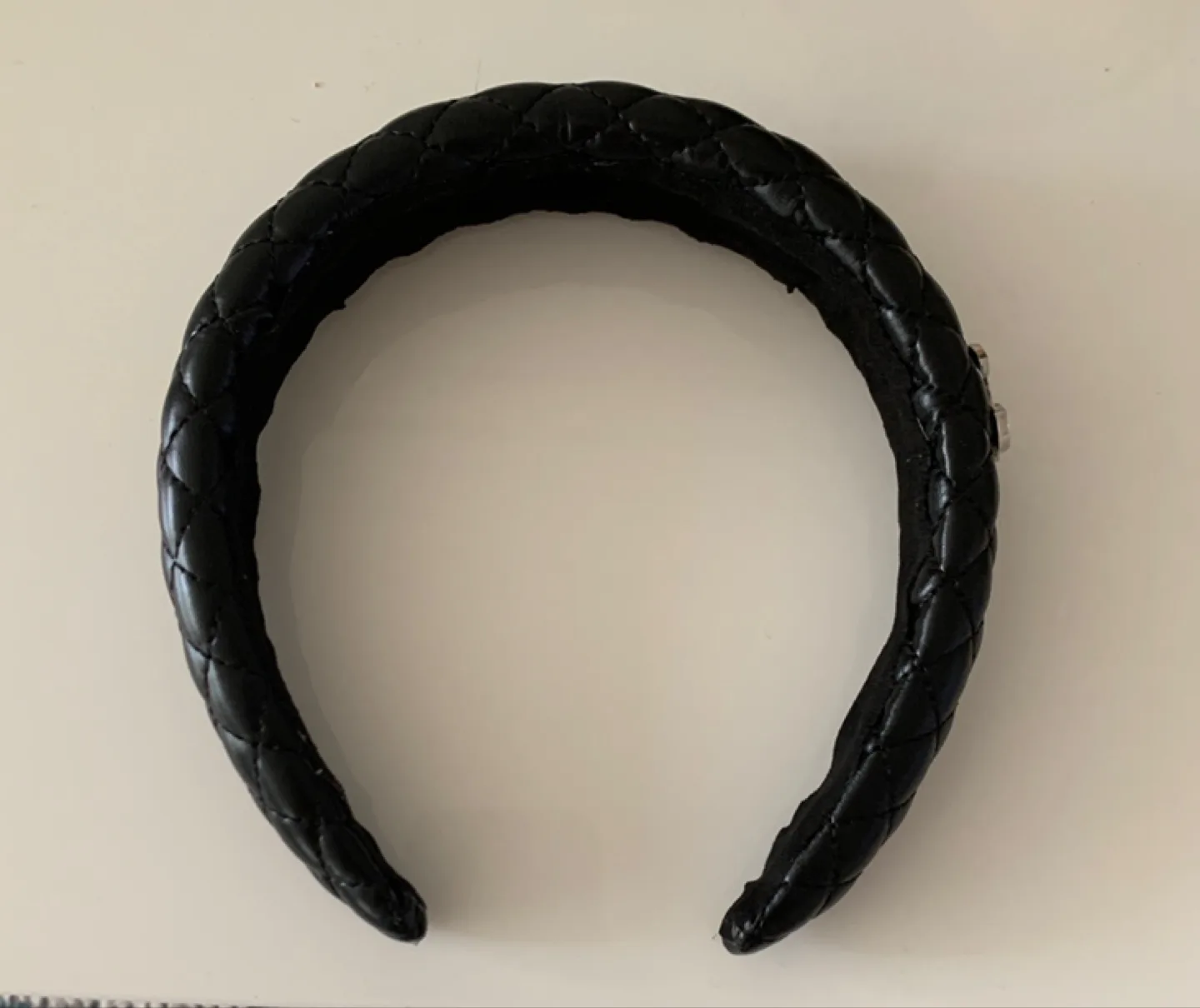 Chanel Black Quilted Headband image indicator(3)