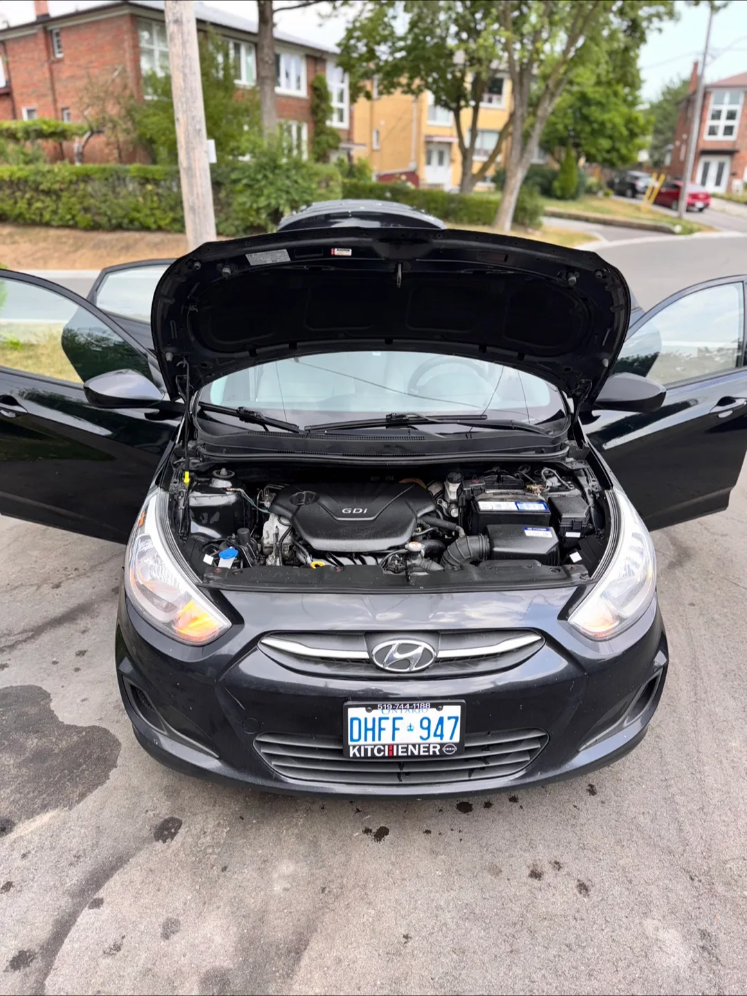 Hyundai Accent - Black image indicator(3)