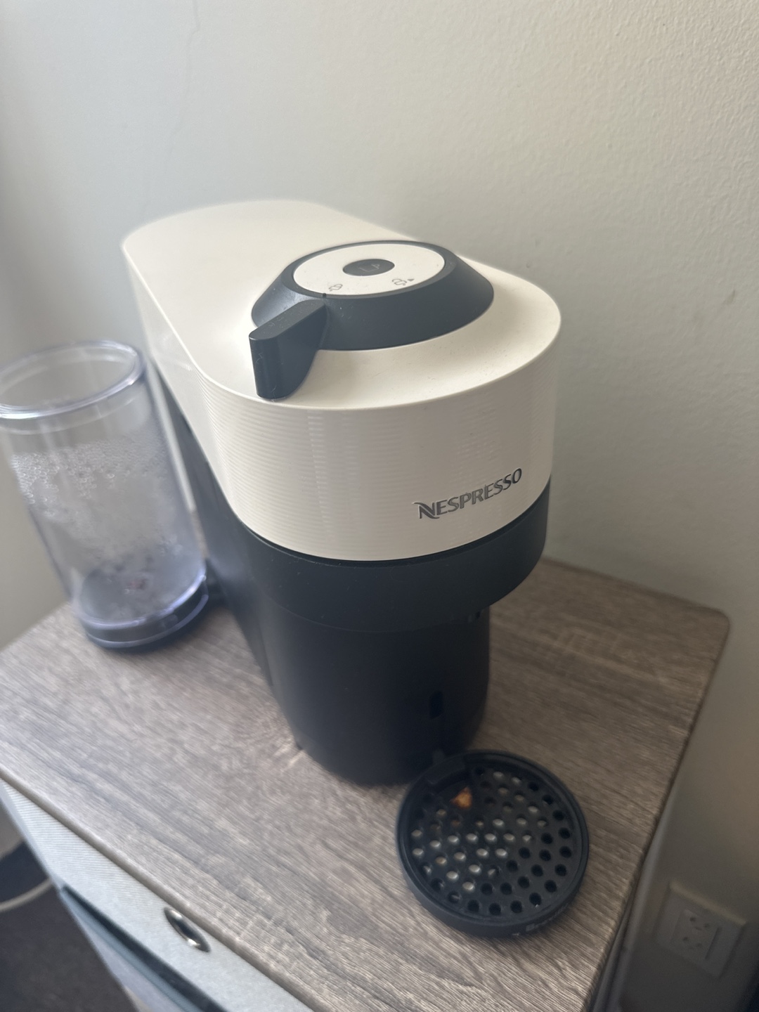 Nespresso Vertuo Next Coffee Machine(MOVE OUT SALE)