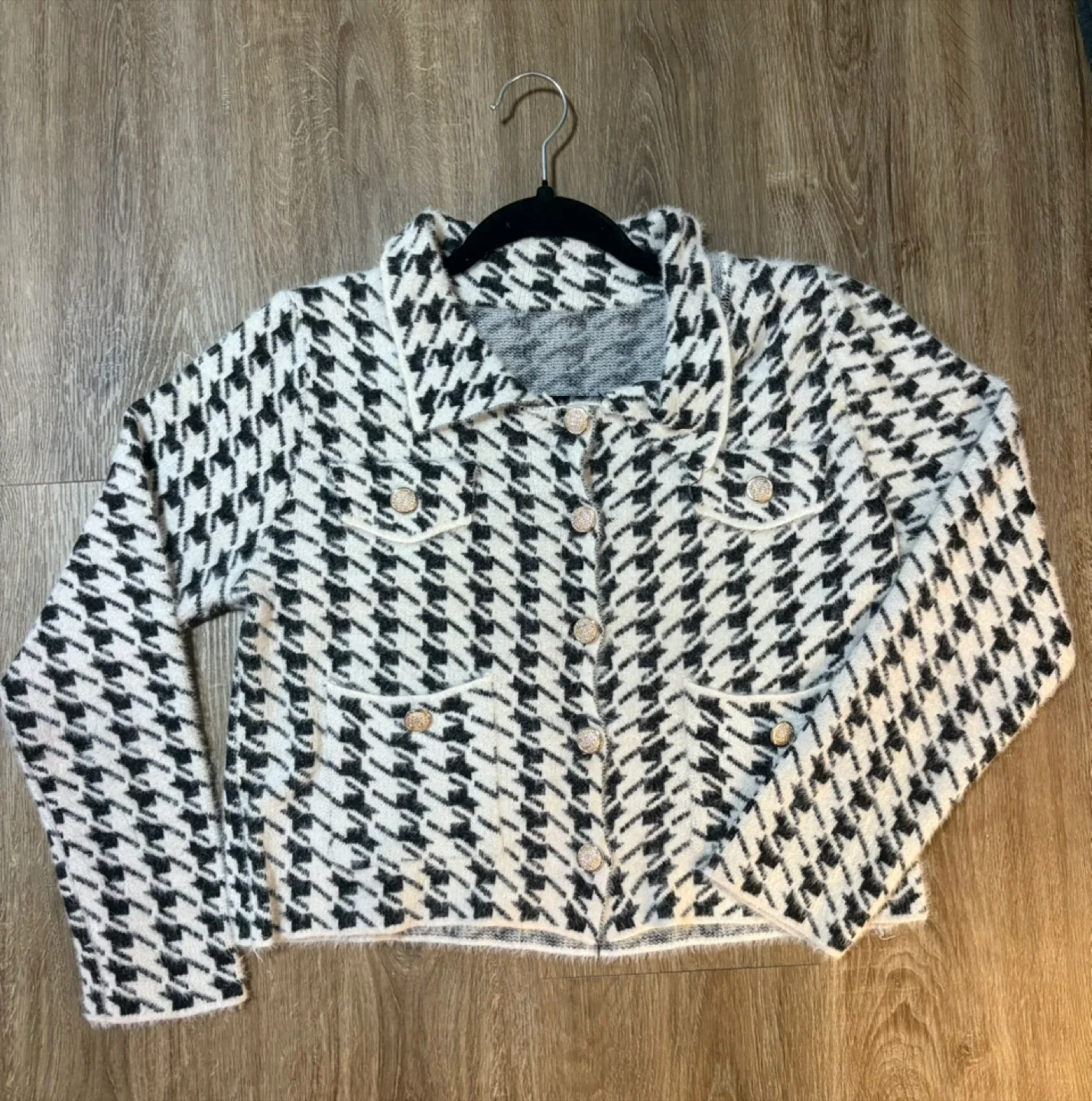 Houndstooth Patterned cardigan thumbnail