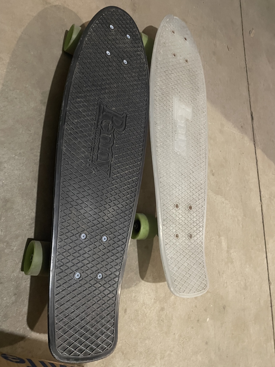 Penny Skateboards - Black & Glow ln the Dark
