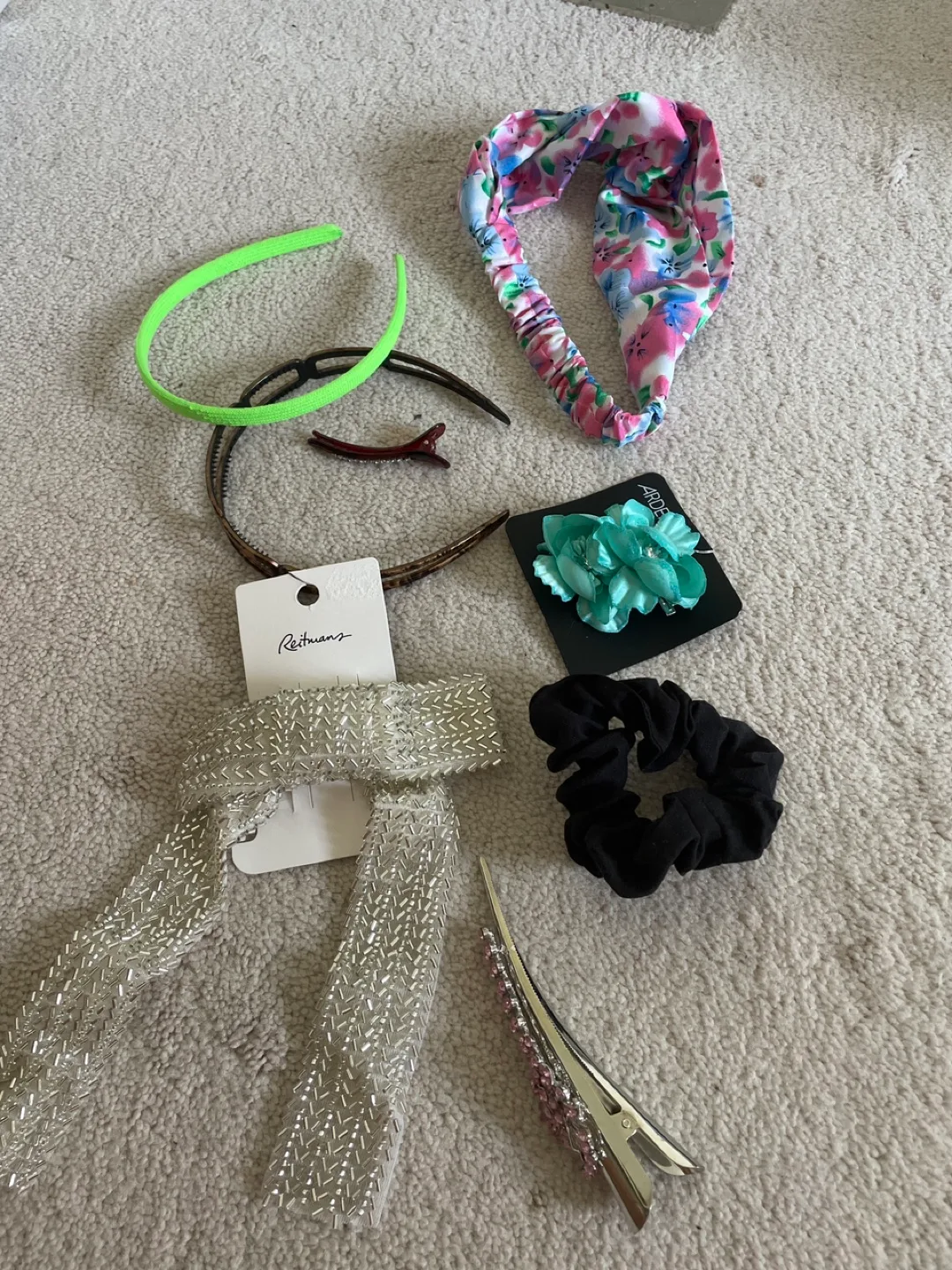 Hair Clips & Accessories some brand new and like new thumbnail