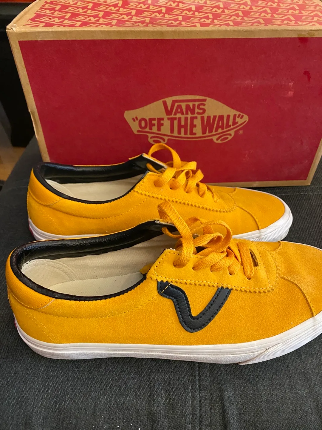 Vans Sport Shoes - Size 9 US Men's - Mustard Yellow image indicator(5)