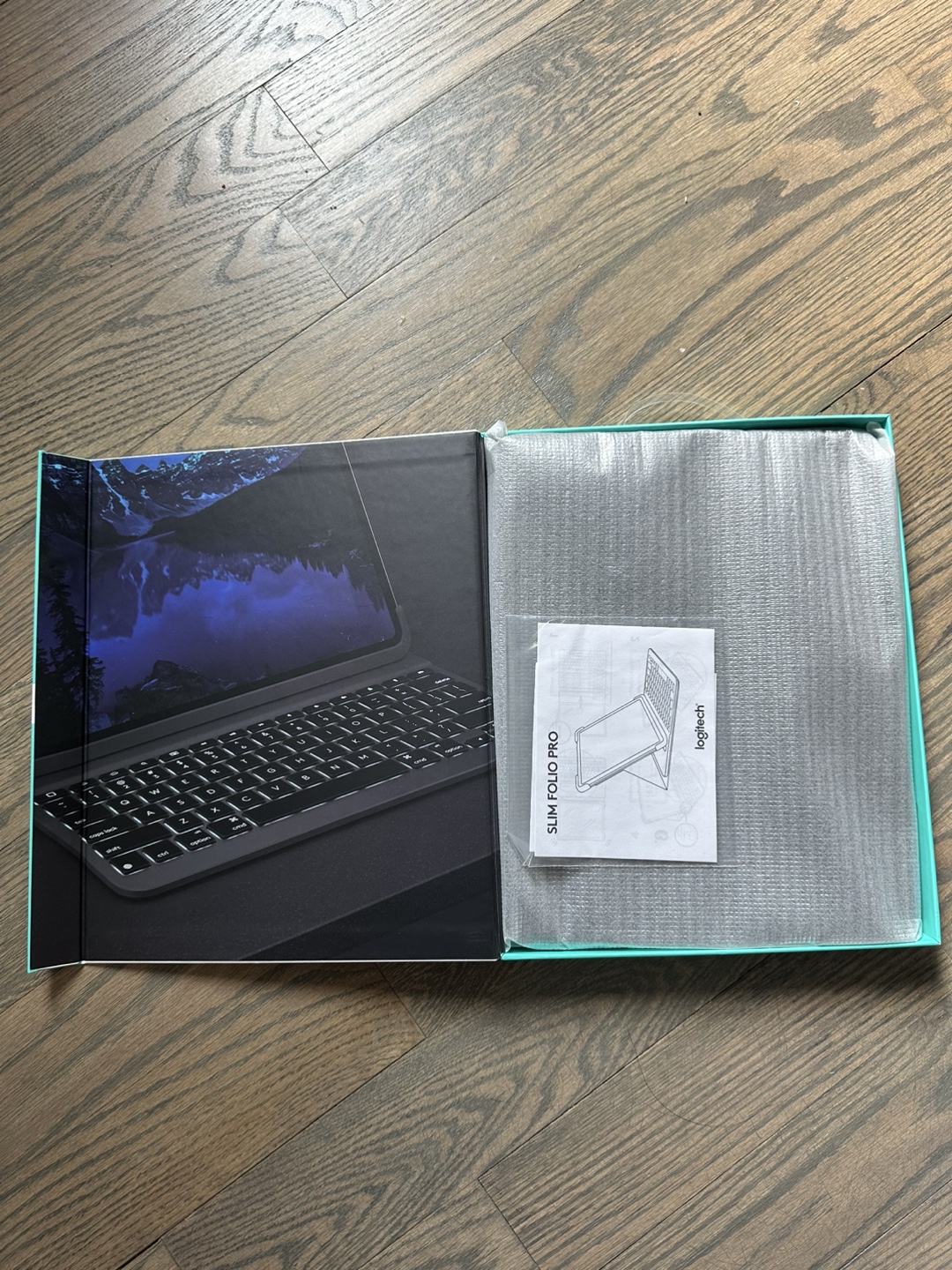 Logitech Slim Folio for 12.9-inch Keyboard - Like New - photo 2
