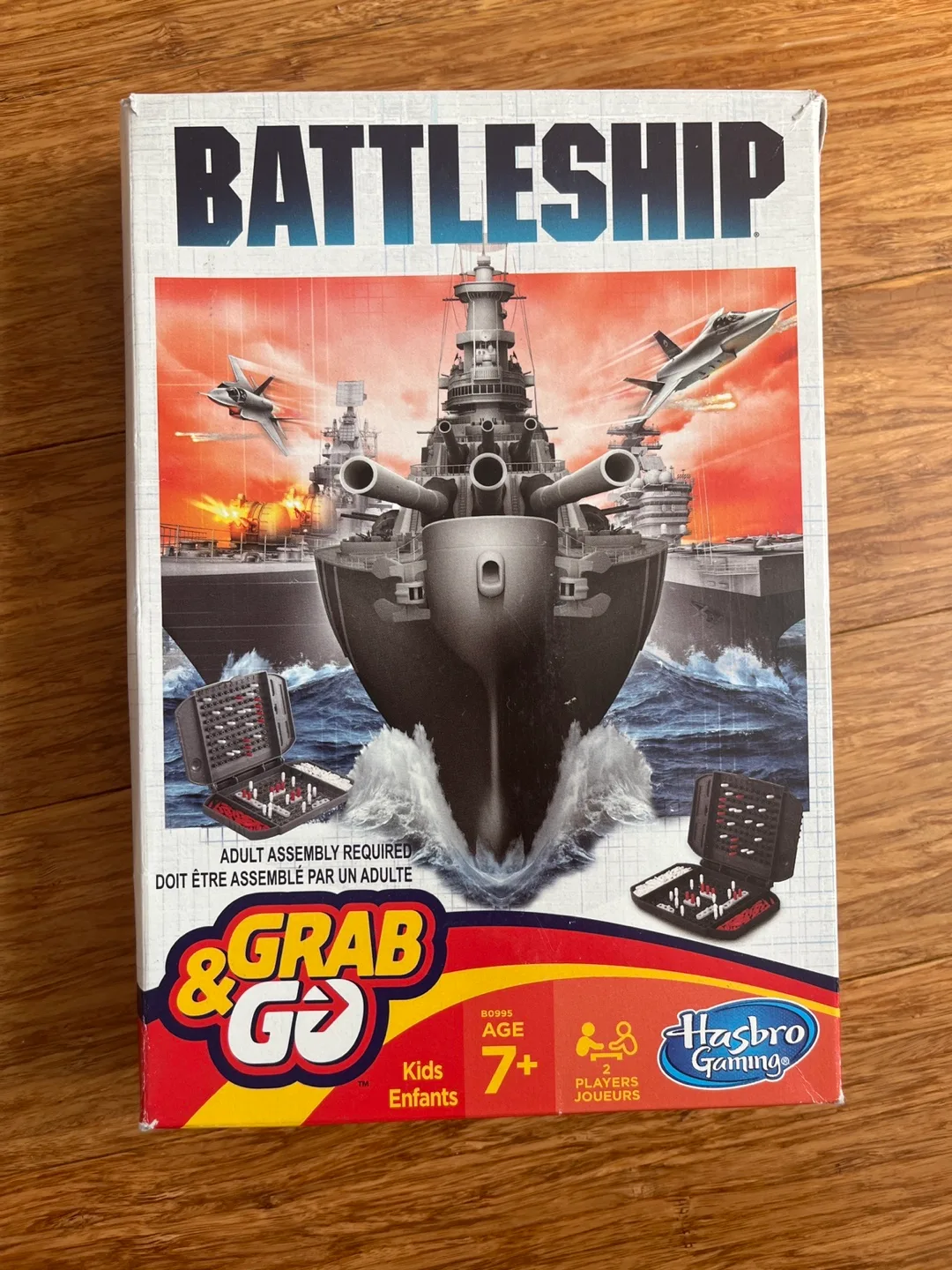 Battleship Grab & Go Travel Game - Hasbro thumbnail