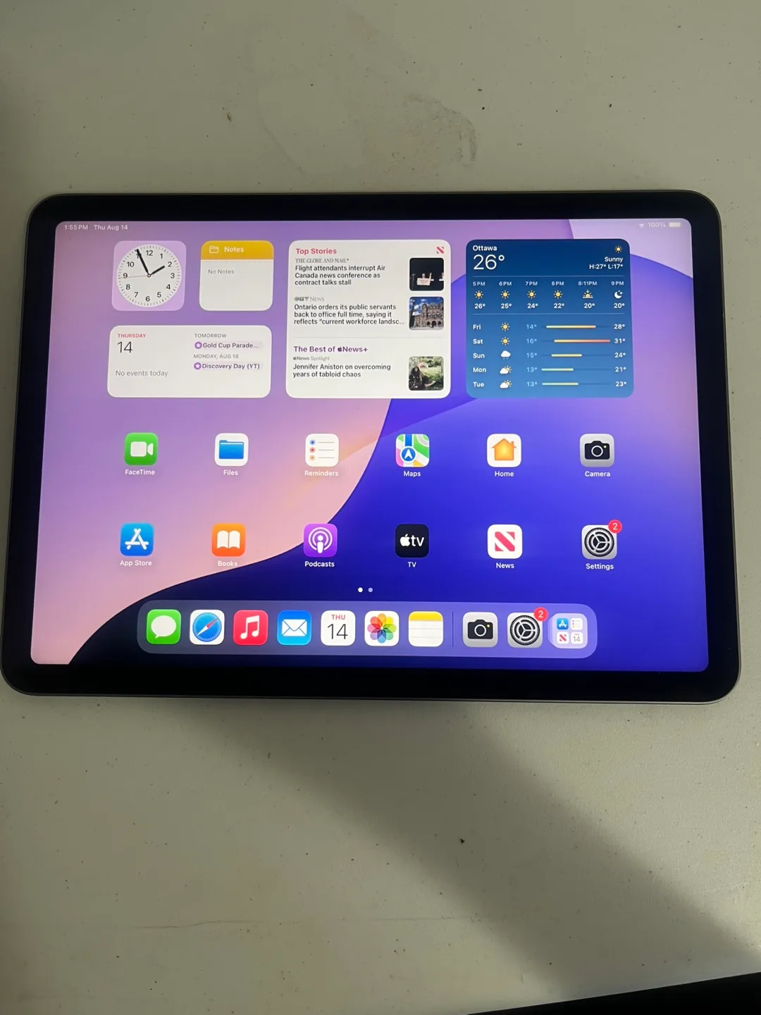 iPad Air 4th Gen 256GB - Excellent Condition thumbnail