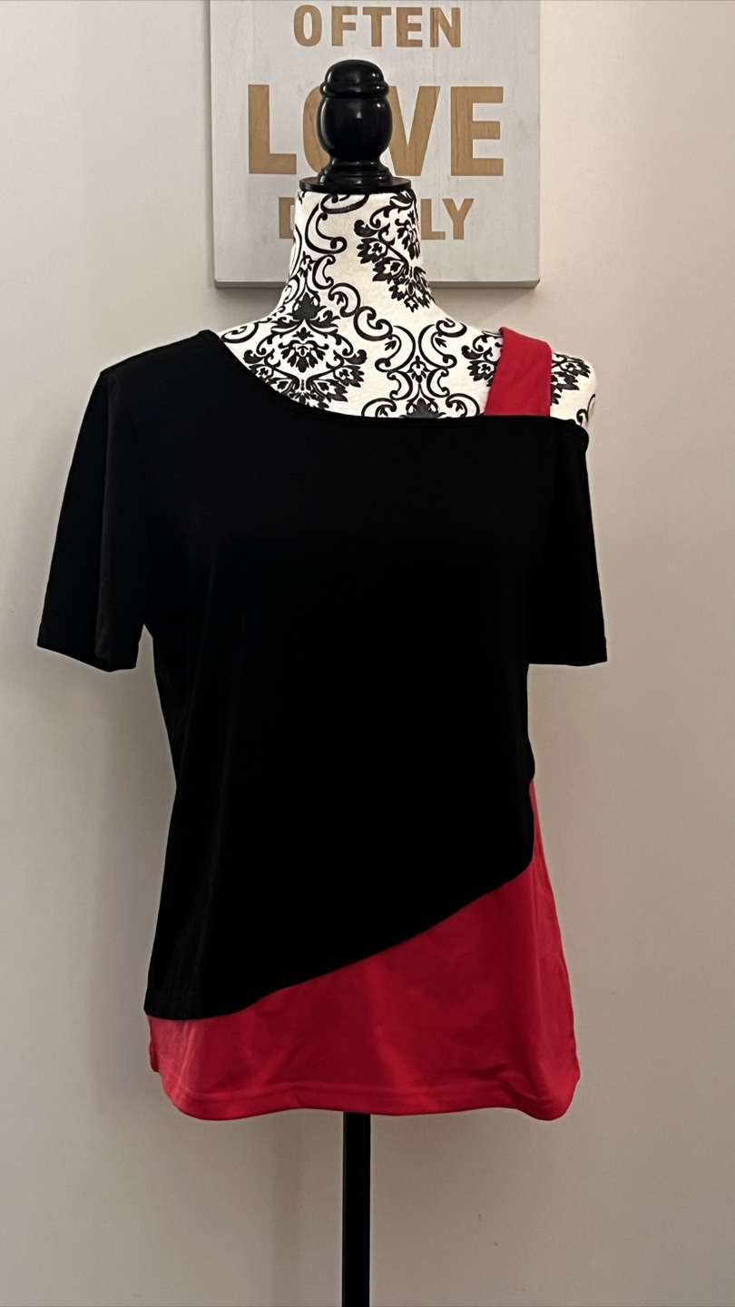 Black & Red Asymmetrical Top - photo 2