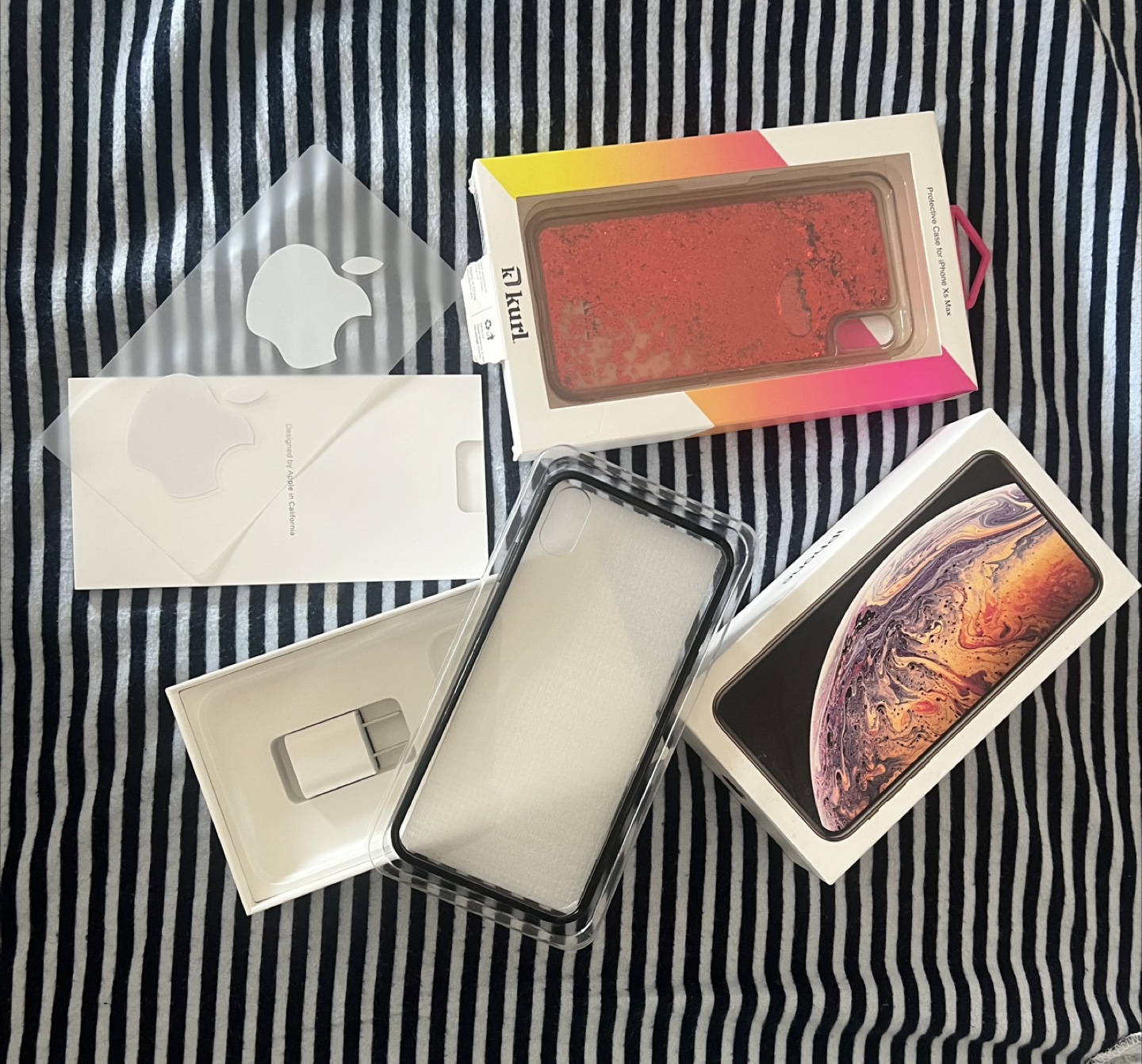 Apple iPhone XS Max Gold 64GB - photo 3
