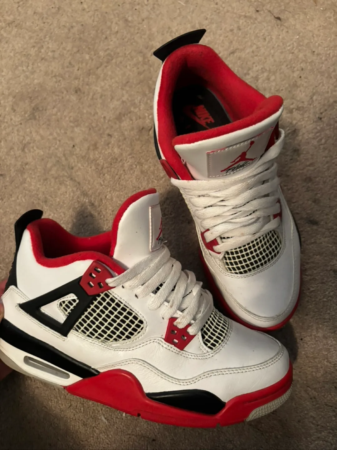 Air Jordan 4 Retro image indicator(2)