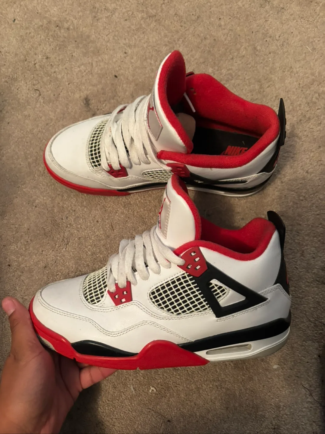 Air Jordan 4 Retro image indicator(4)