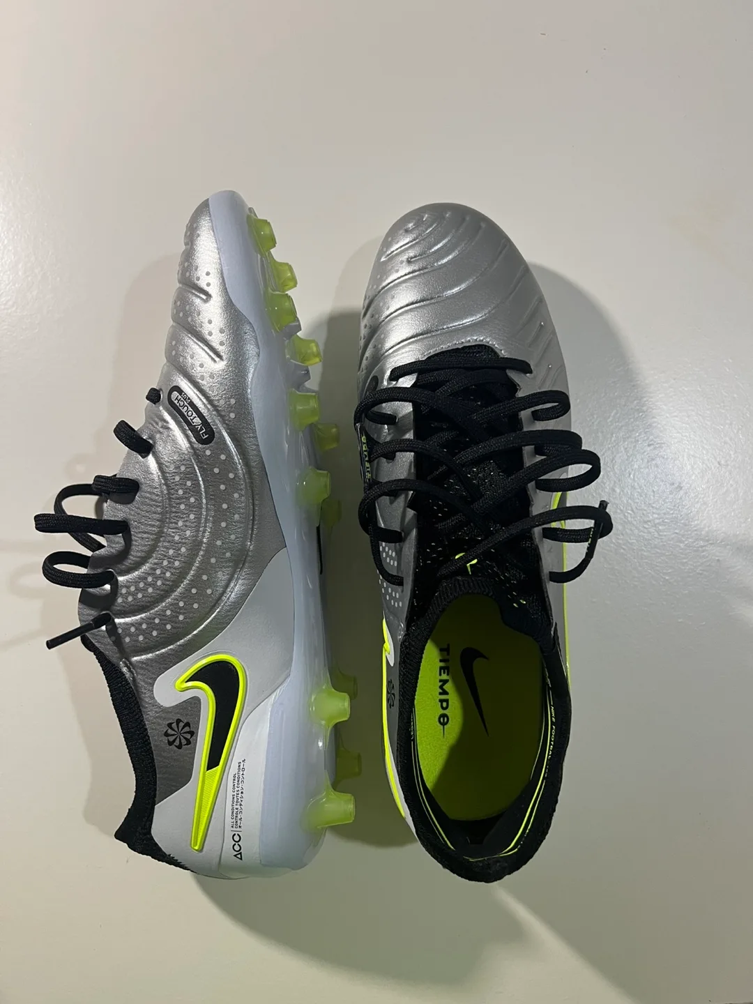Nike Tiempo Legend 10 Elite AG-Pro, Size 7.5 thumbnail