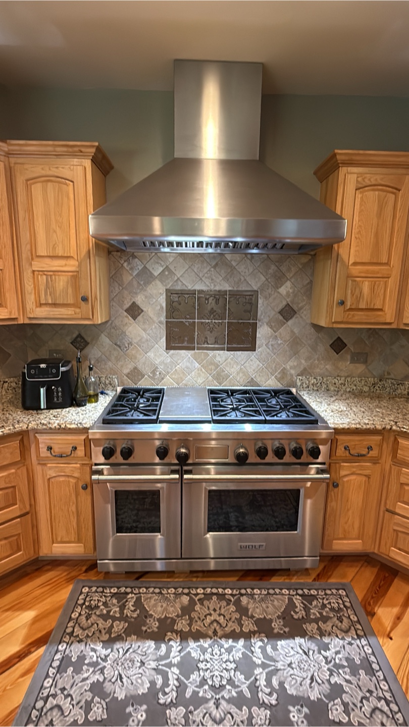 Wolf Stainless Steel Gas Range Oven - photo 3