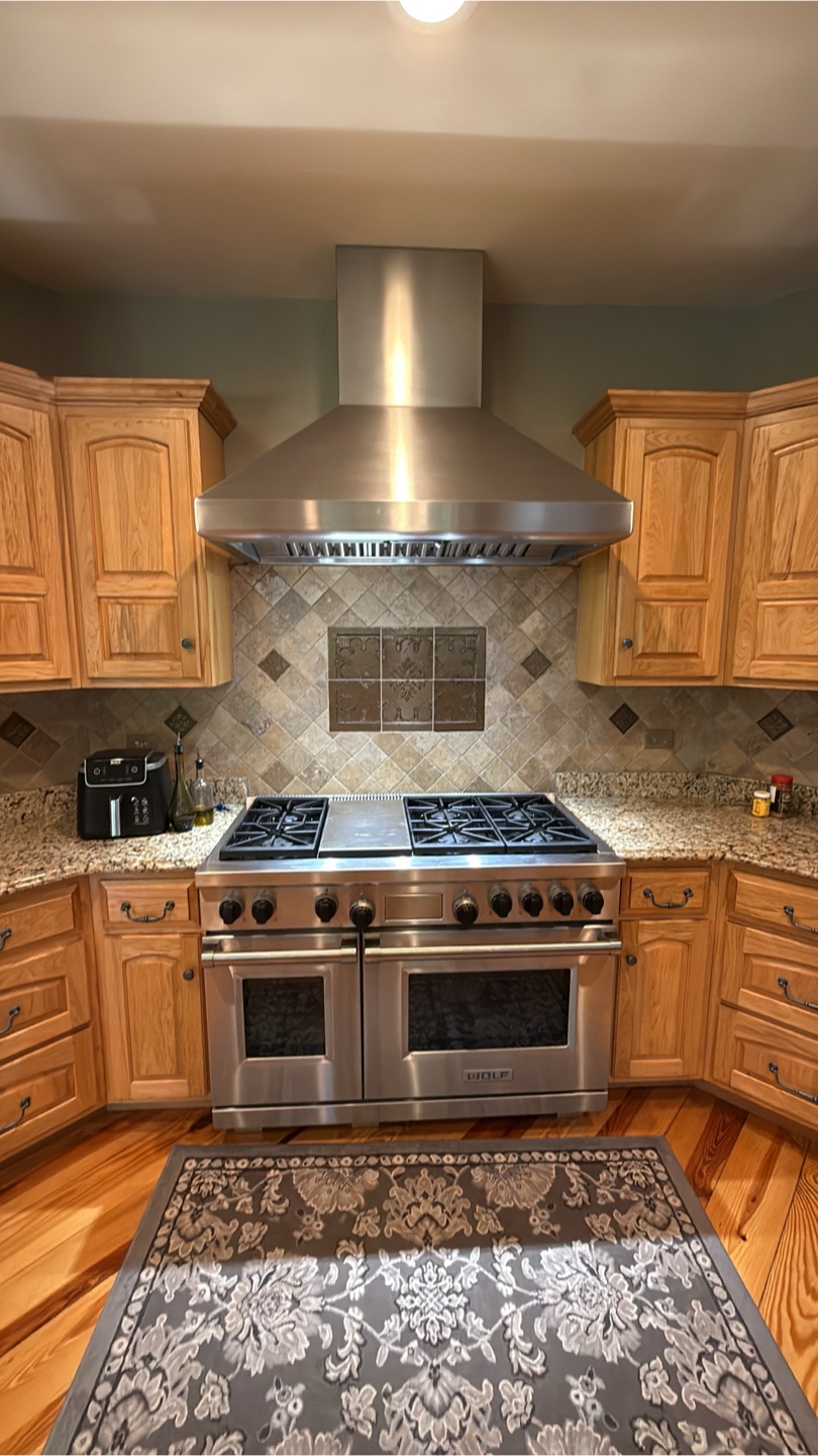 Wolf Stainless Steel Gas Range Oven - photo 4