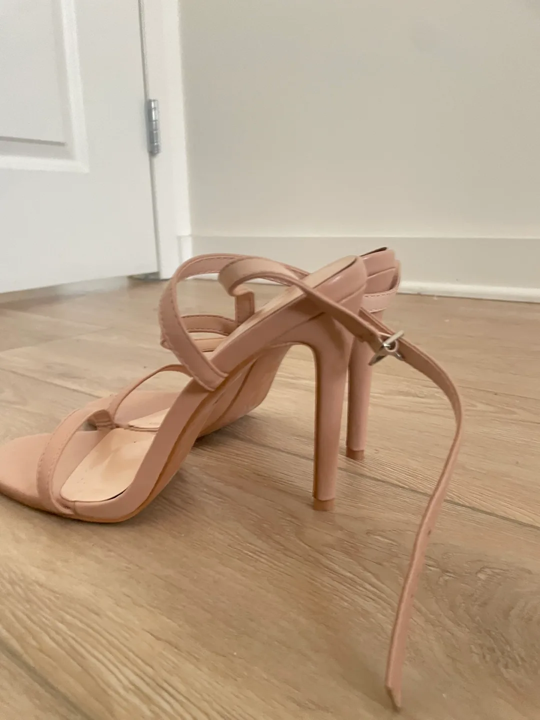Nude Heels - Size 9 (RUNS LIKE SZ 8) image indicator(3)