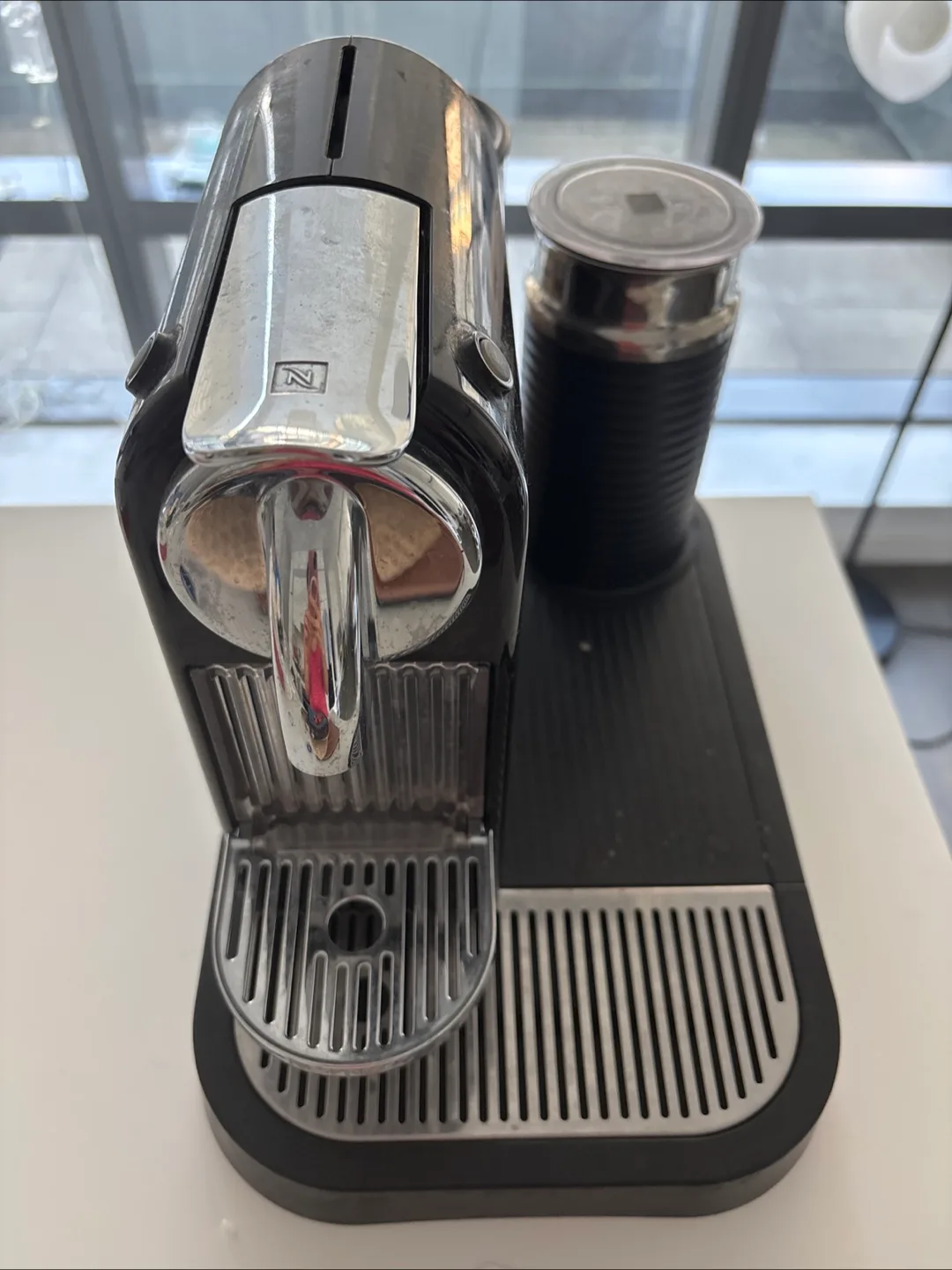 Nespresso Coffee Machine with Aeroccino thumbnail
