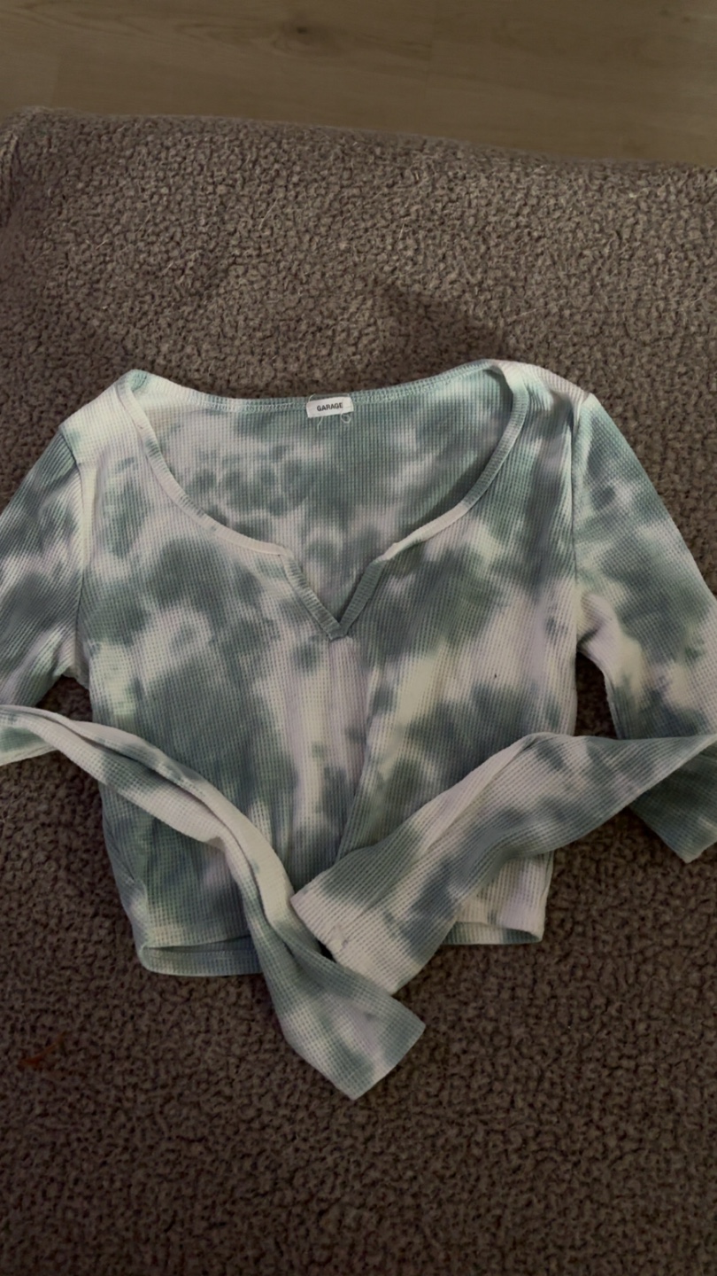 Garage & Aerie Tops - Bundle of 4 - photo 4