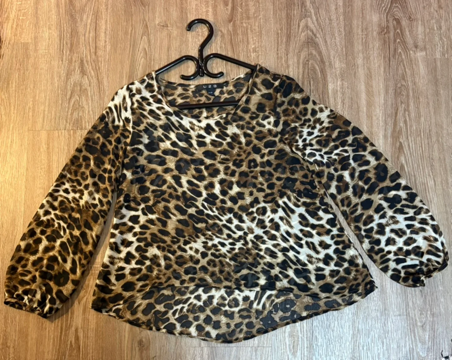 U2B Leopard Print Blouse image indicator(2)
