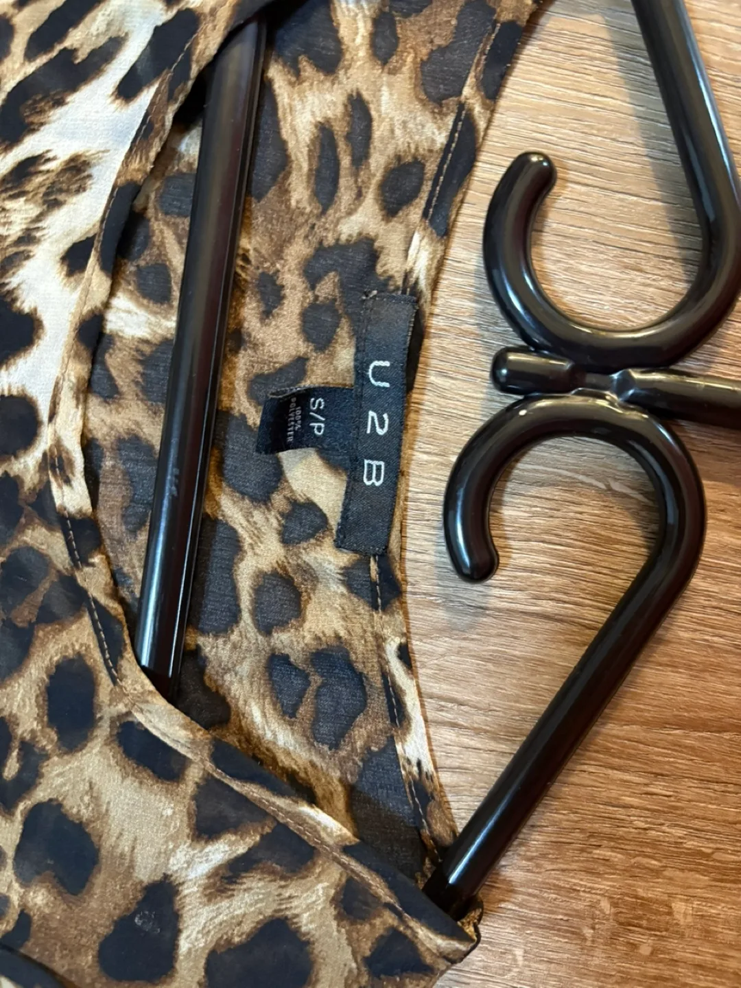 U2B Leopard Print Blouse image indicator(3)