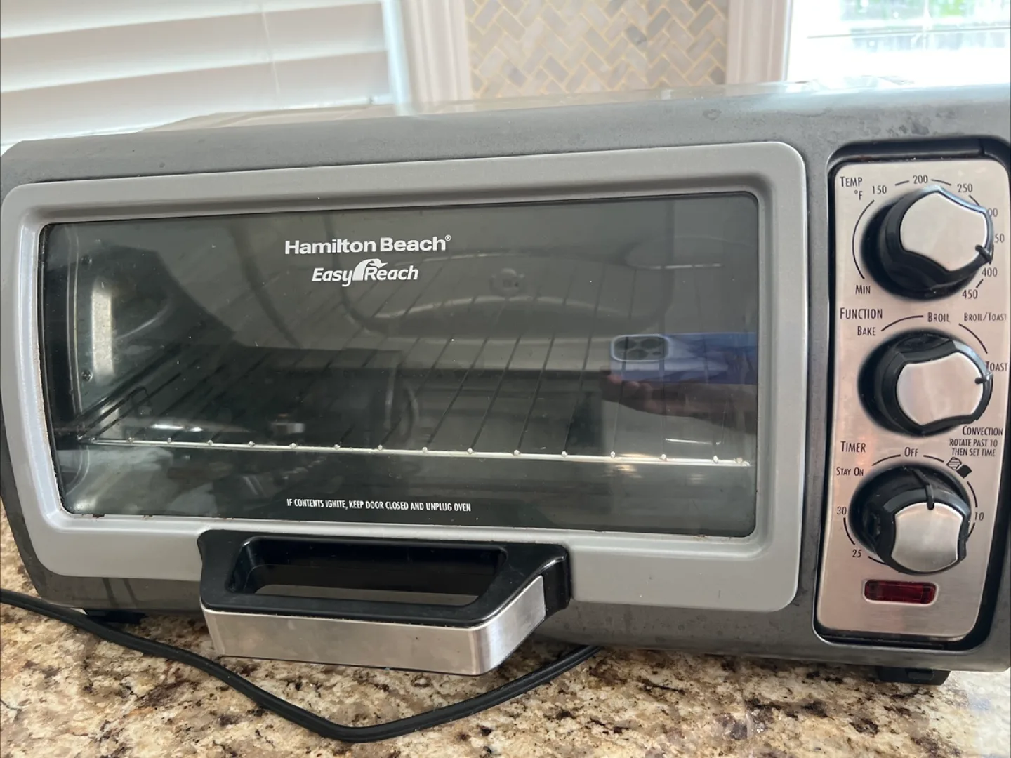 Hamilton Beach Easy Reach Toaster Oven thumbnail