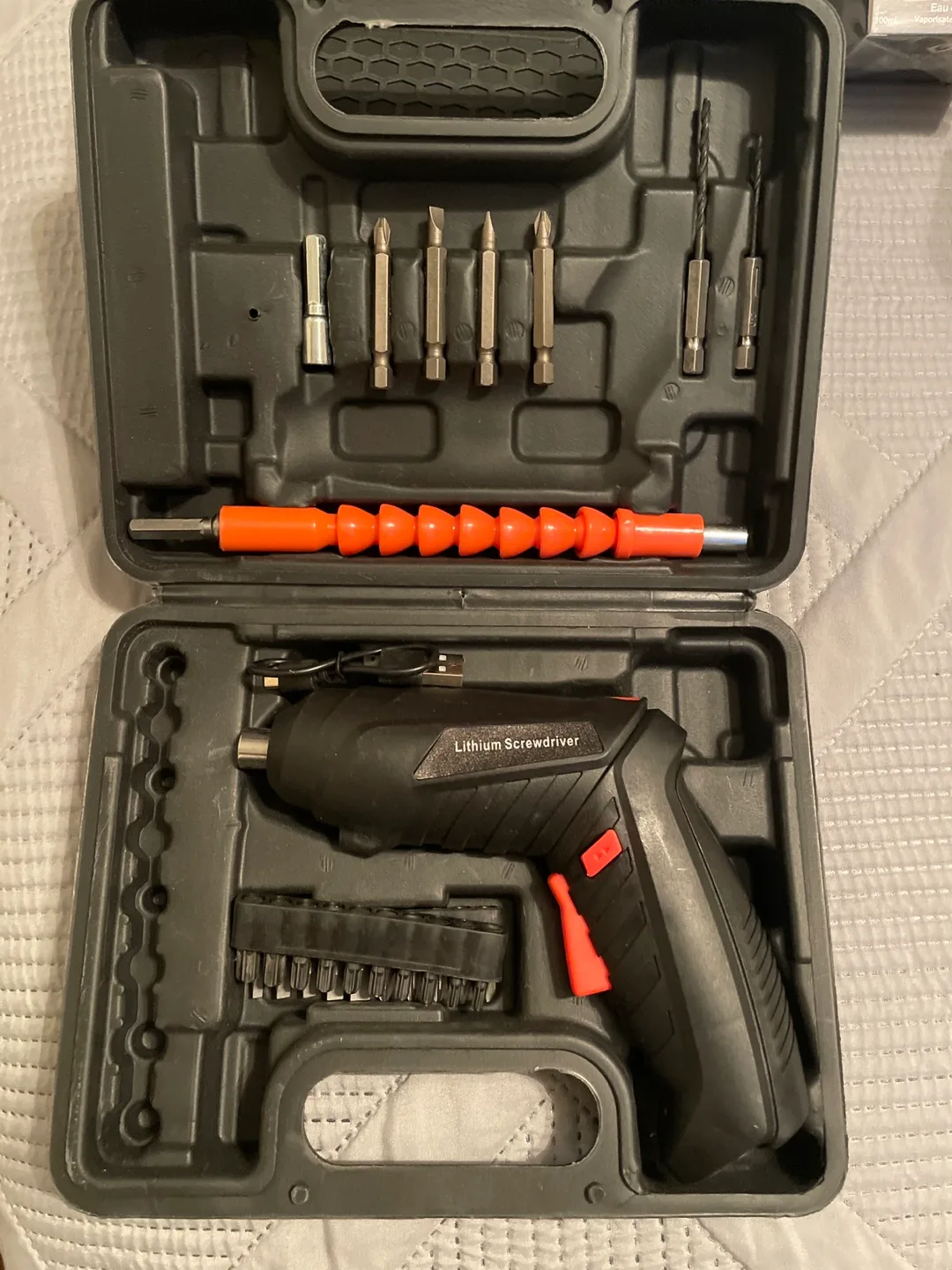 Lithium Screwdriver Set with Case