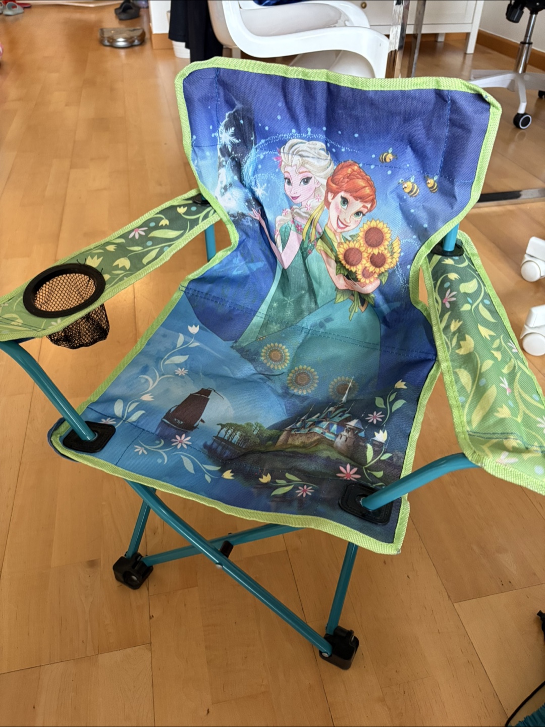 Disney Frozen Kids Folding Camp Chair