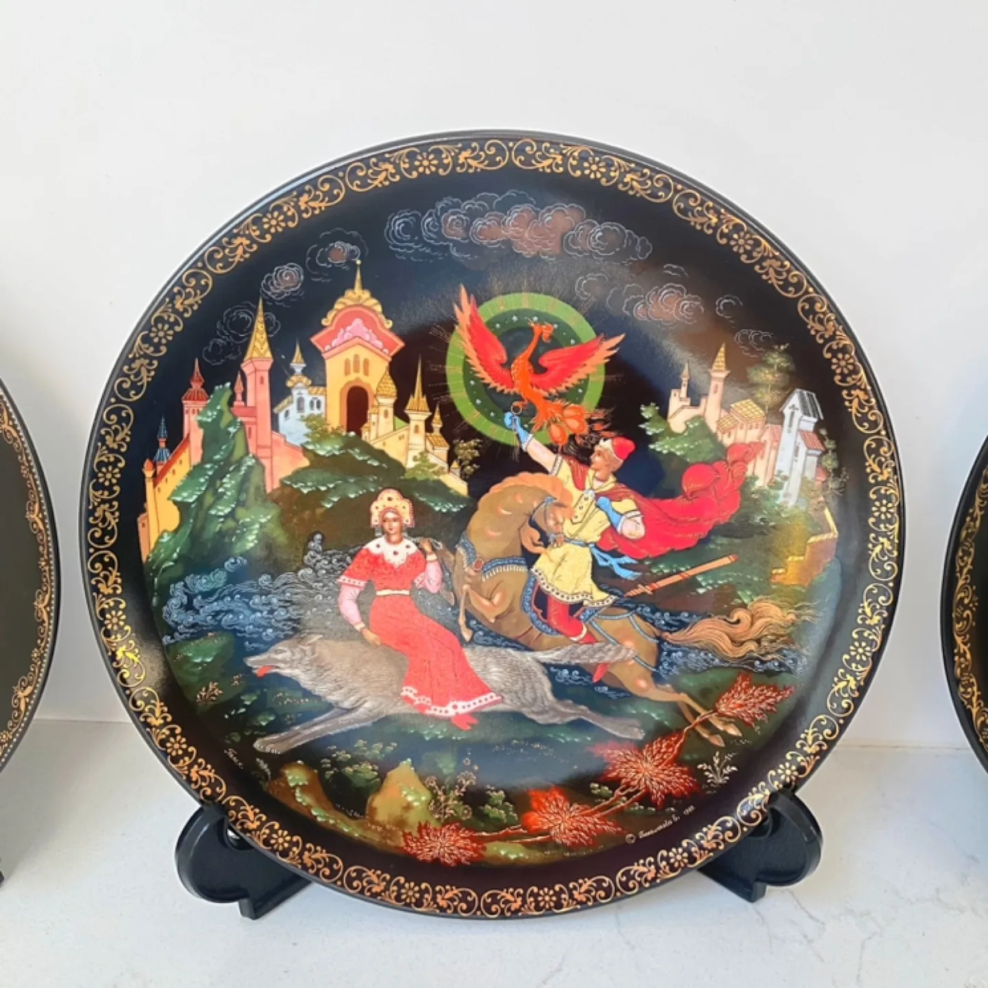 Palekh Decorative Plates Set image indicator(3)