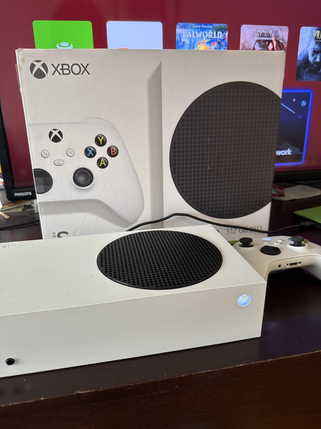 Xbox Series S Console - Like New - photo 2