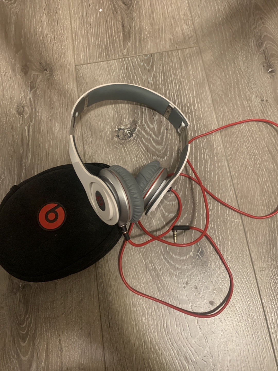 Beats by Dr. Dre Solo HD Headphones - White