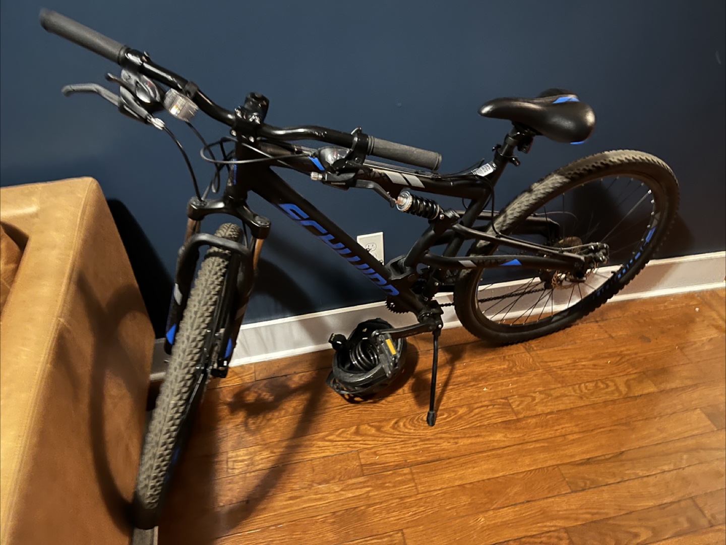Schwinn Trail Bike - 29" Wheel Size