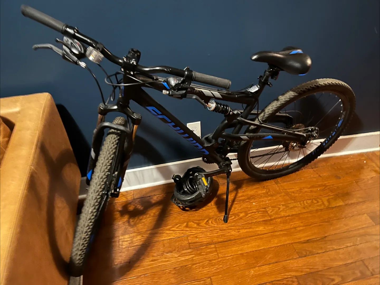 Schwinn Trail Bike - 29" Wheel Size