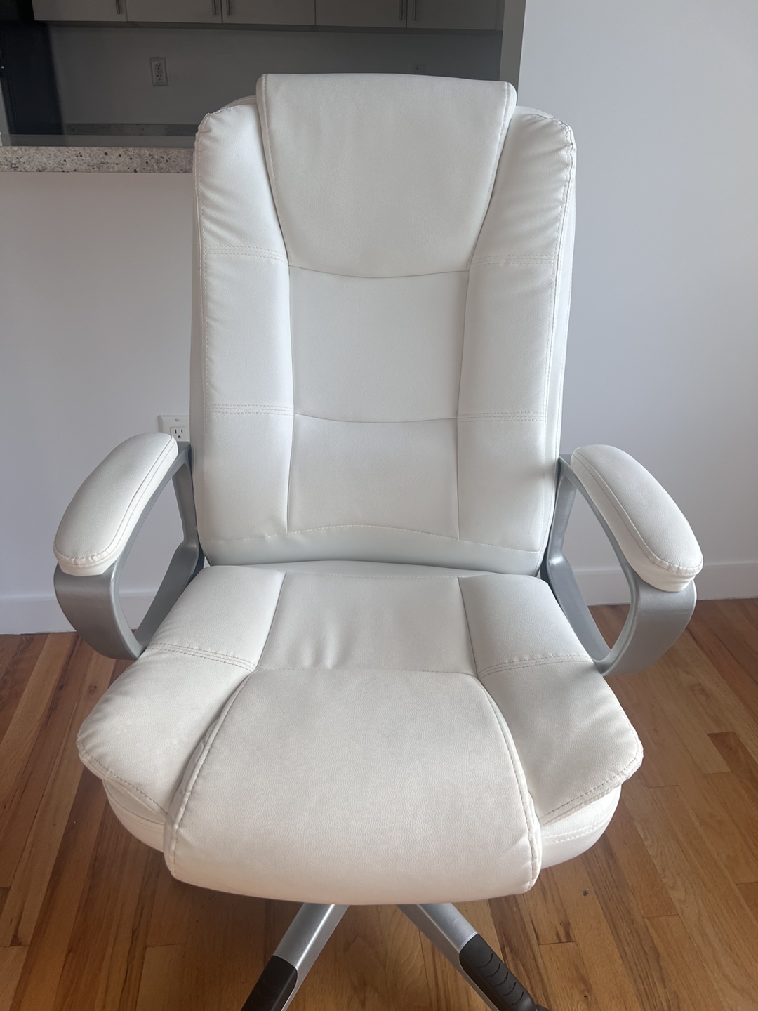 White Leather Executive Office Chair - photo 4