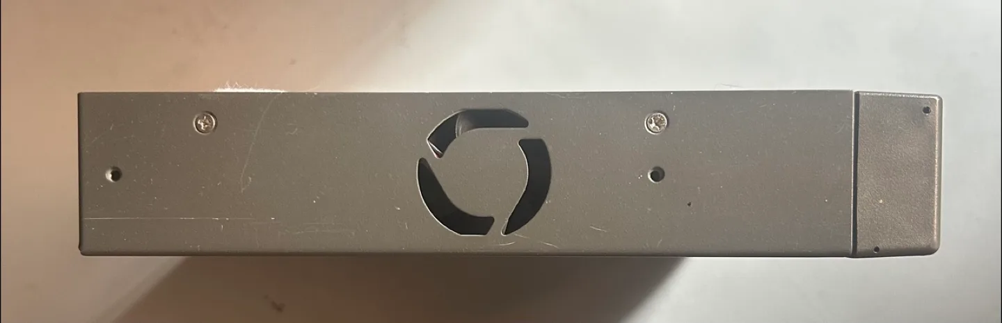 D-Link DSH-16 16-Port Ethernet Switch image indicator(3)