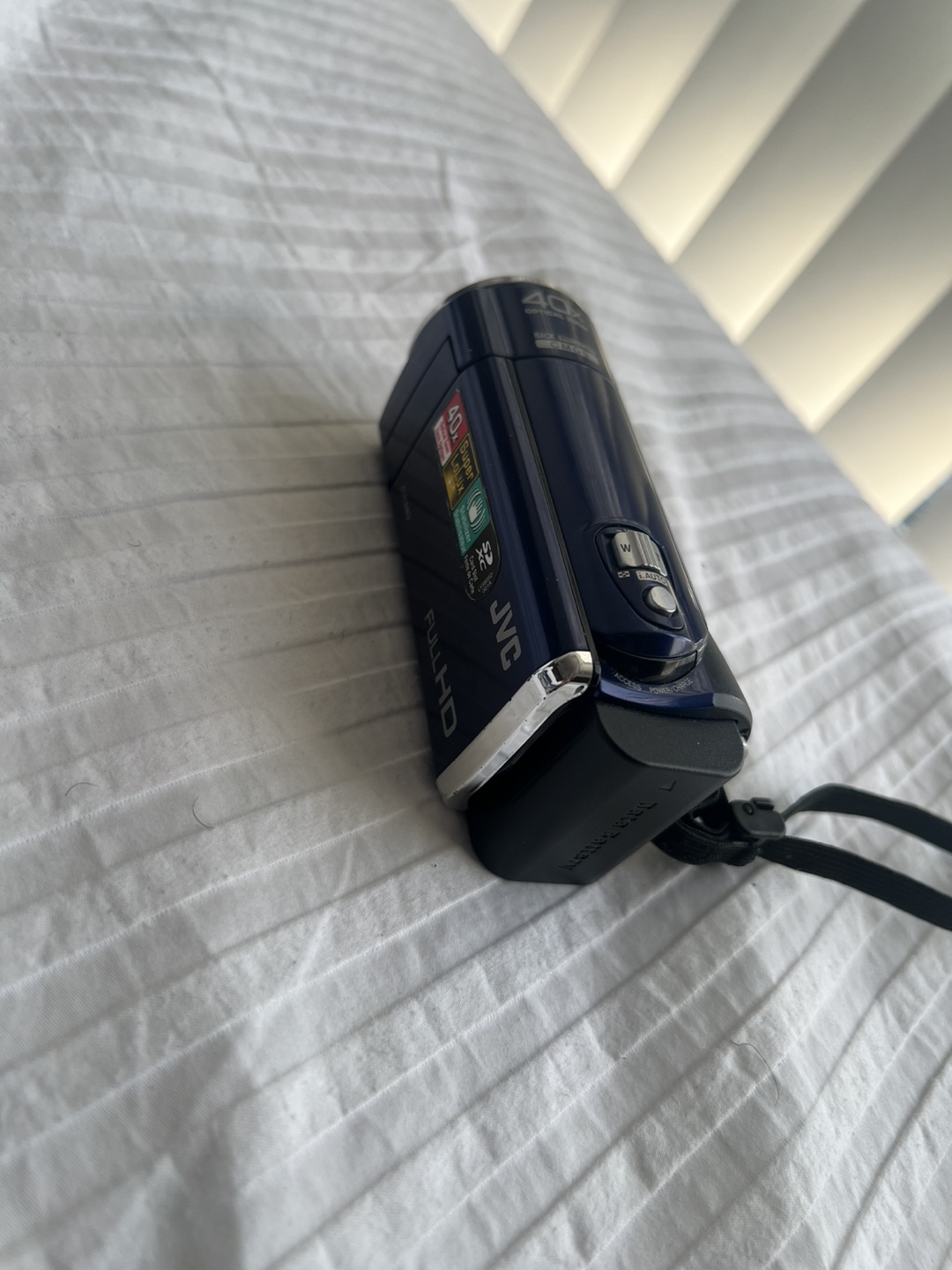 JVC Full HD Camcorder - photo 3