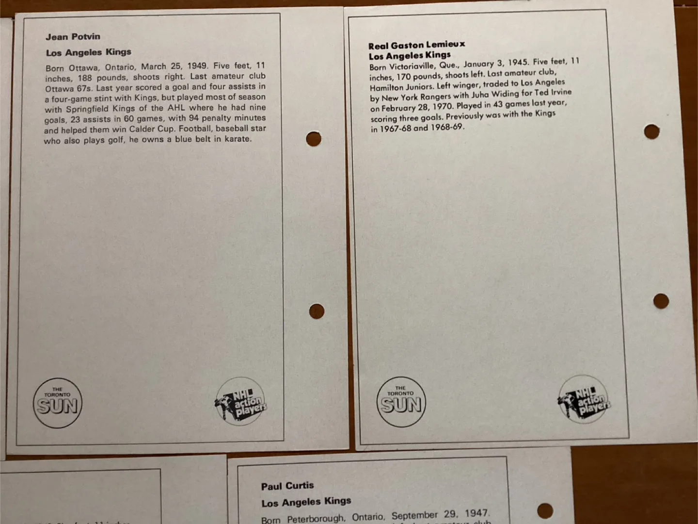 7  1971-72 Toronto Sun NHL Action Players Los Angeles Kings ! image indicator(9)