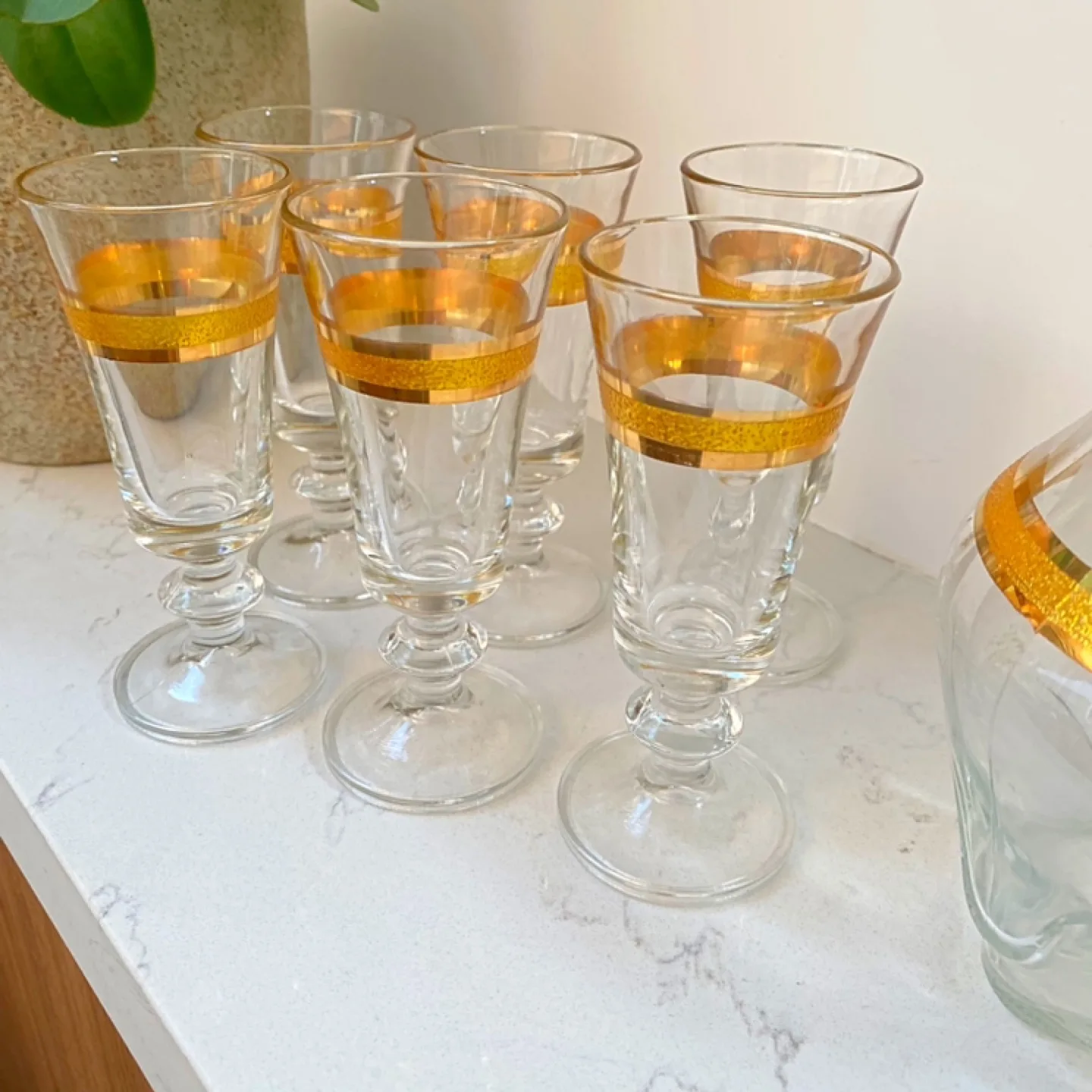 Vintage Decanter Set with Gold Trim image indicator(2)