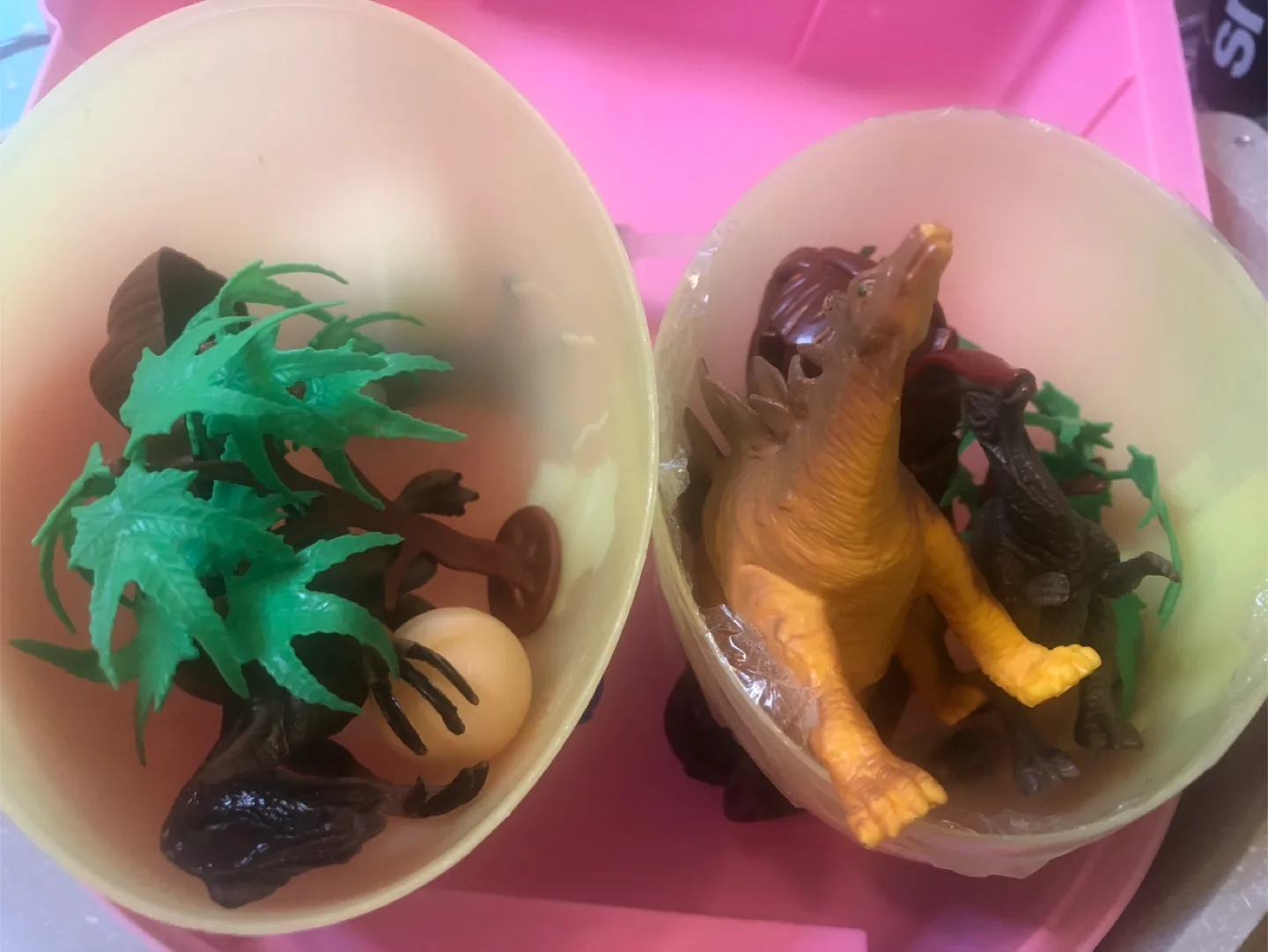 🇨🇦Kids Lot: Light Up Bubbles Machine, Slime, Clay etc image indicator(2)